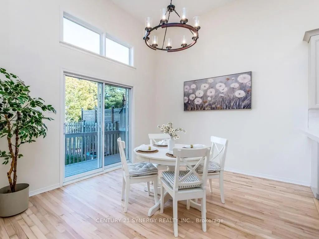 128 Macassa Circle