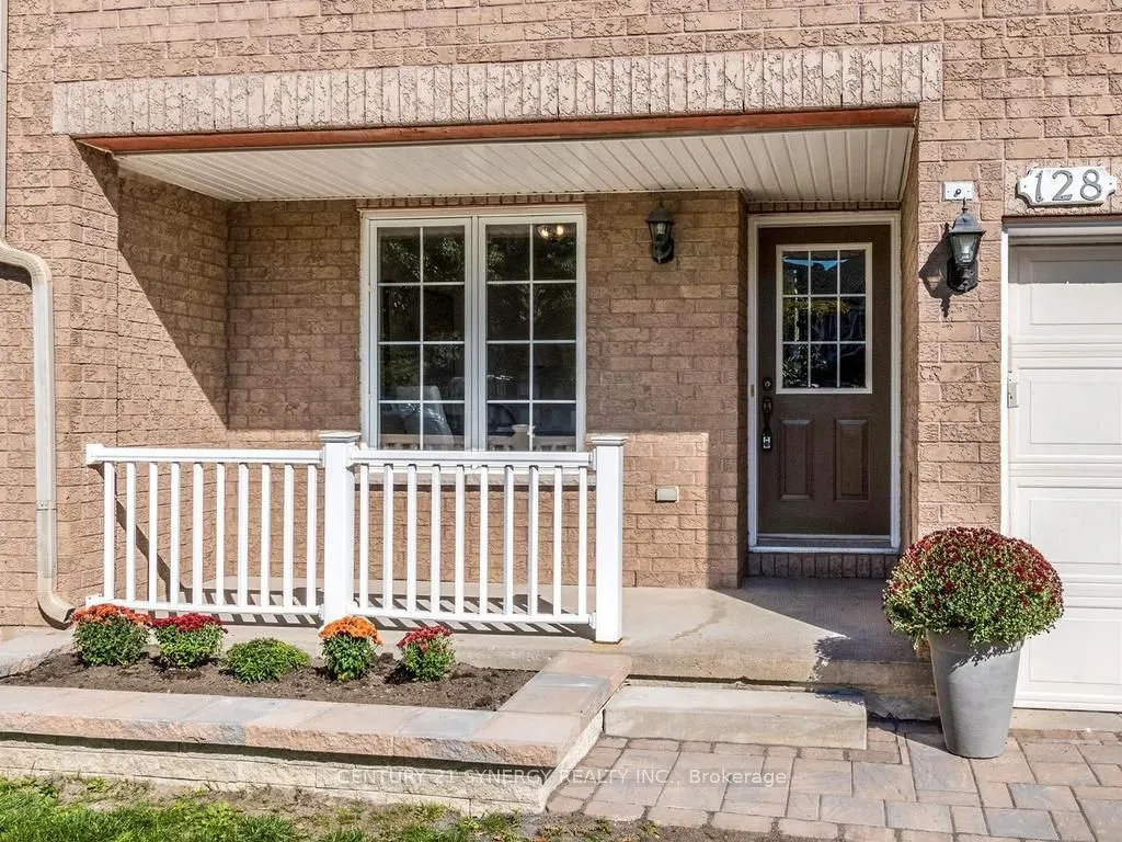 128 Macassa Circle