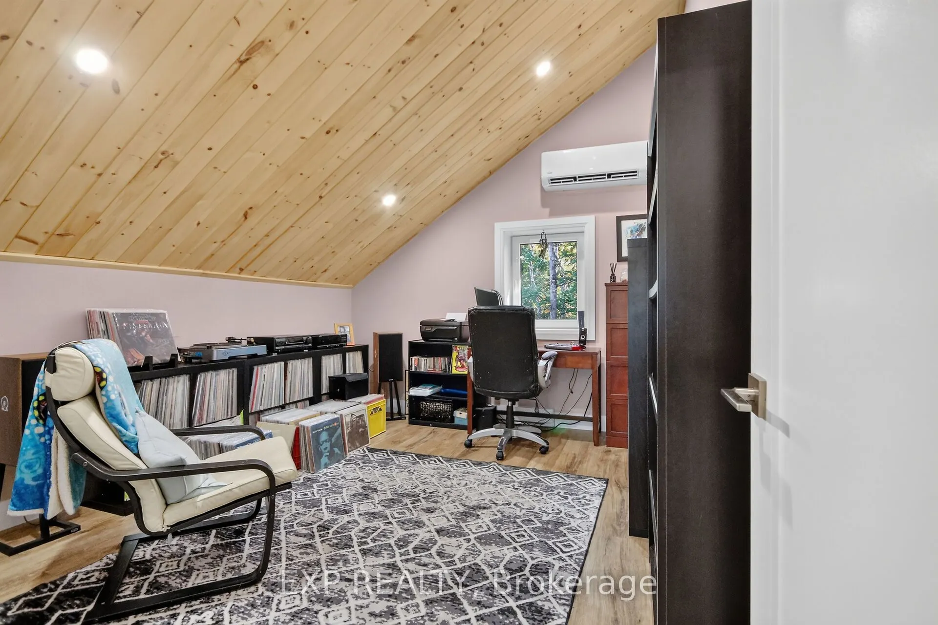4197 Matawatchan Road