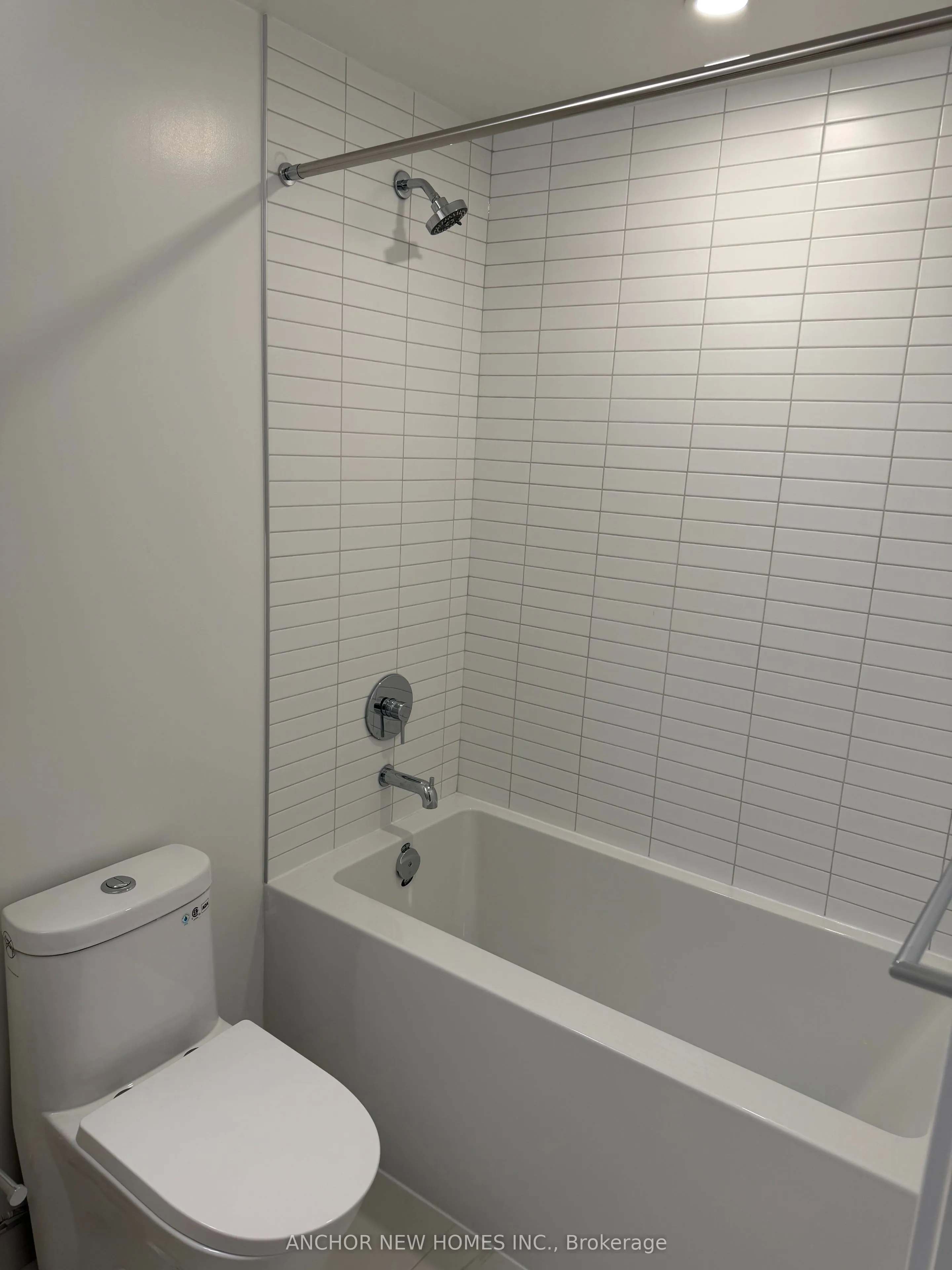 Unit# 1207-91 John St Street #1207