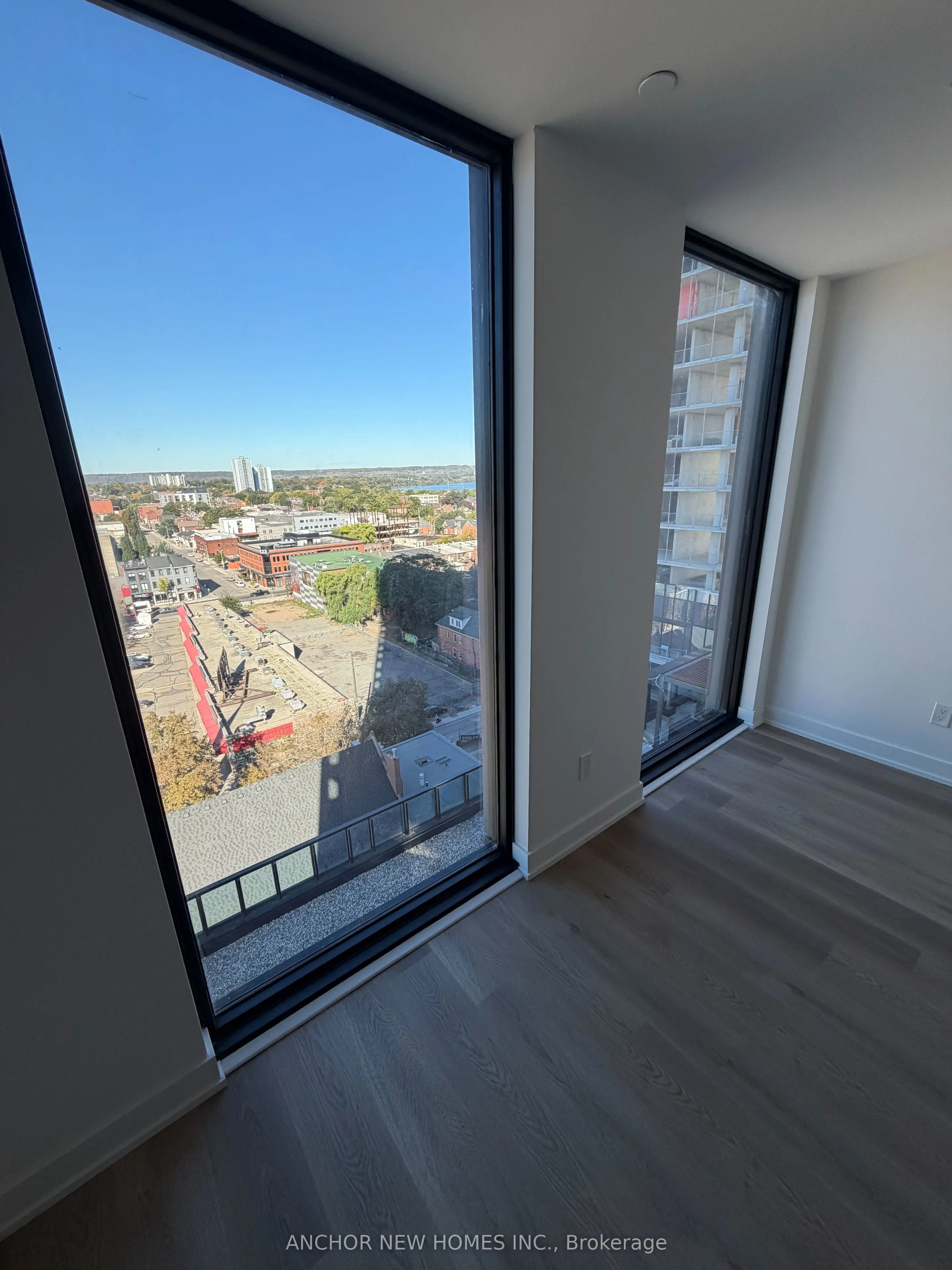 Unit# 1207-91 John St Street #1207