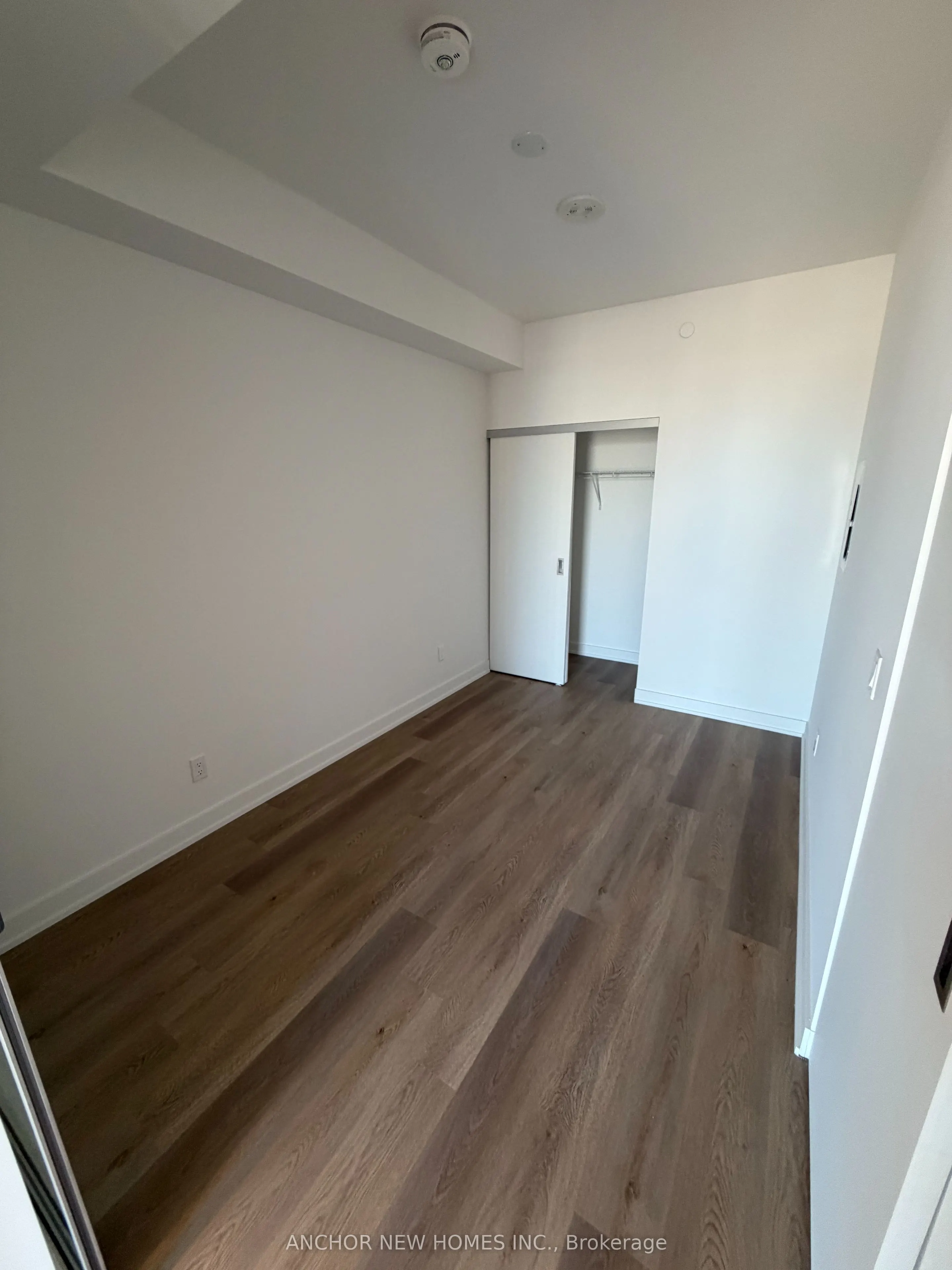 Unit# 1207-91 John St Street #1207