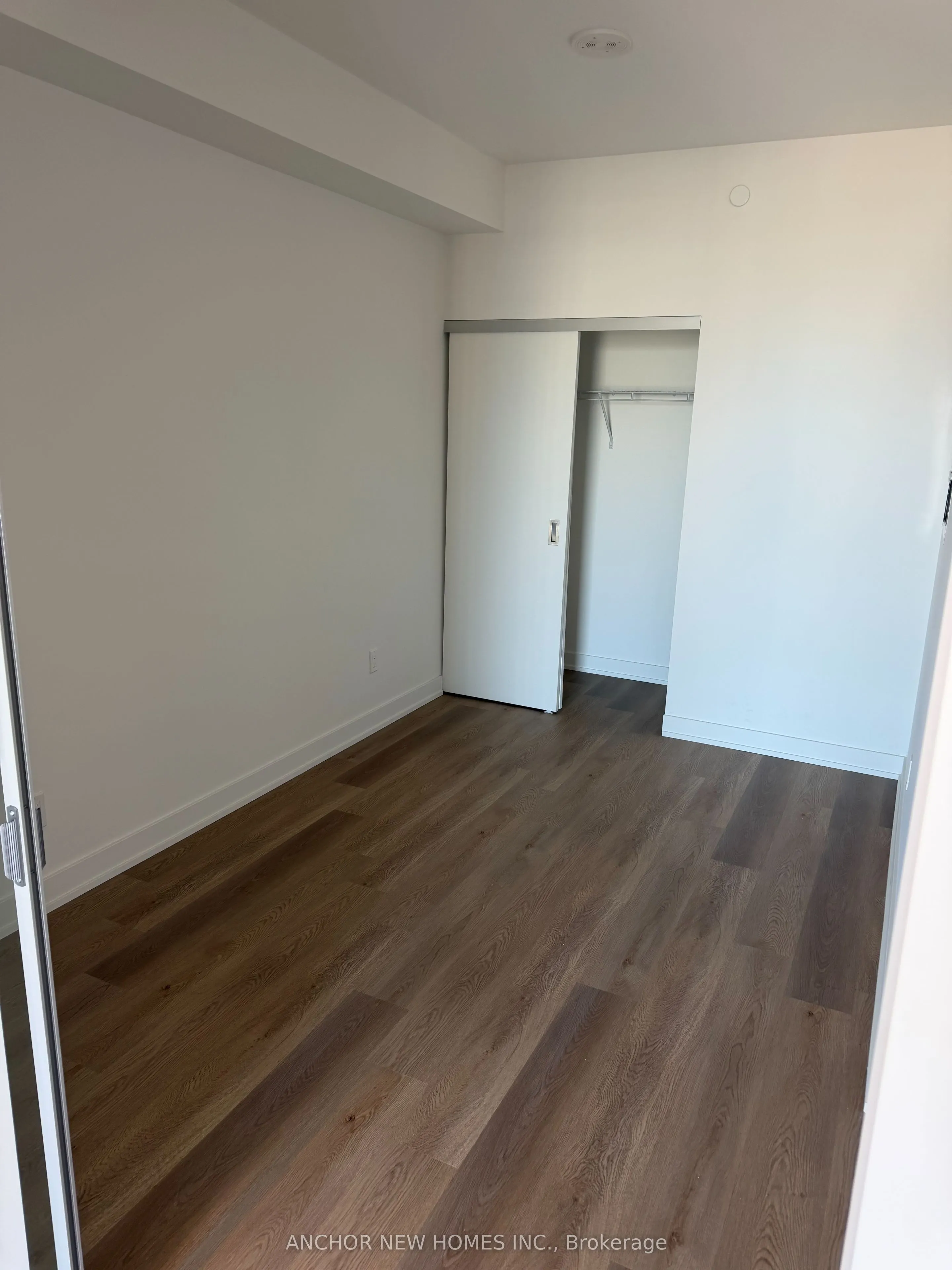 Unit# 1207-91 John St Street #1207