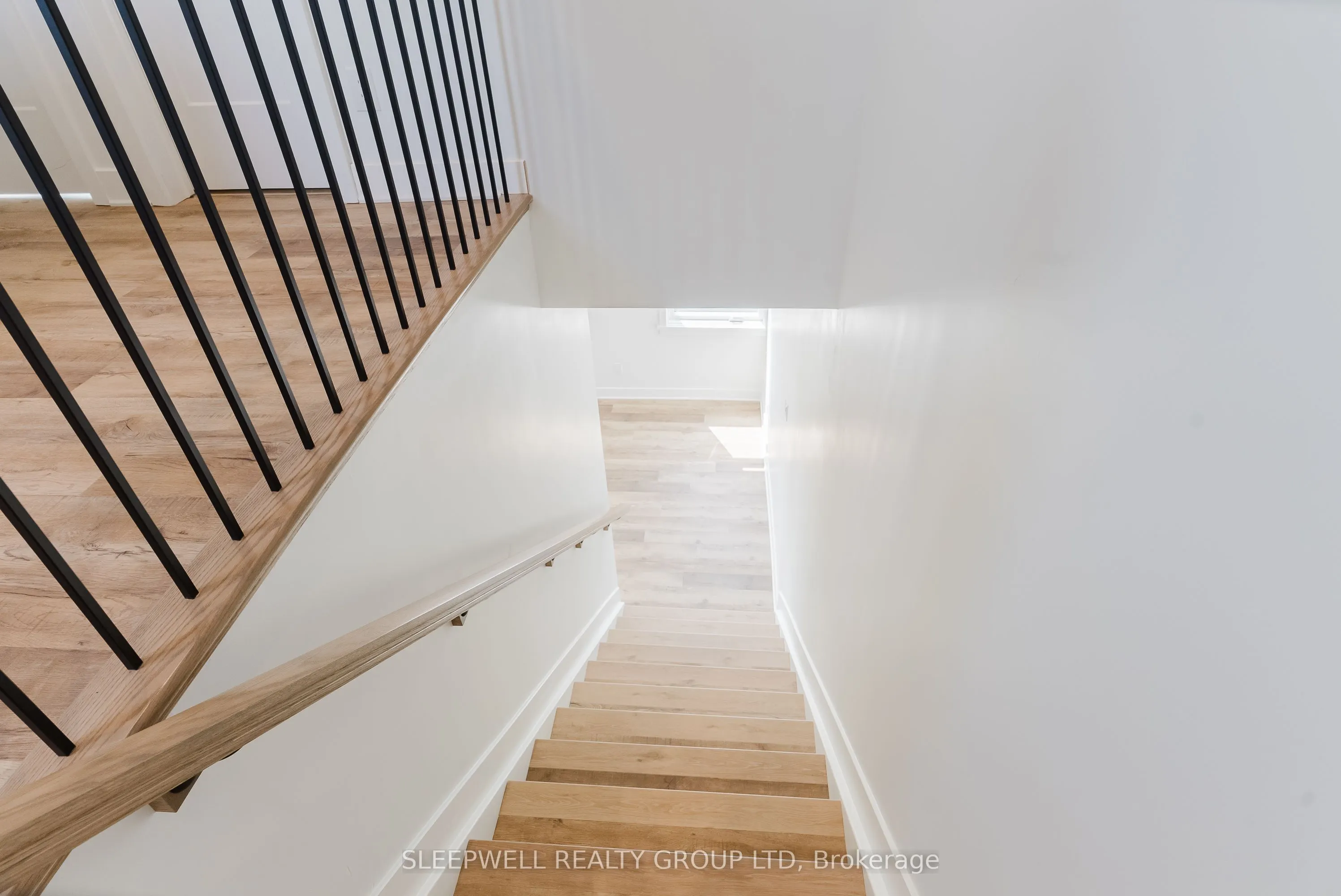 845 Champlain Street #9