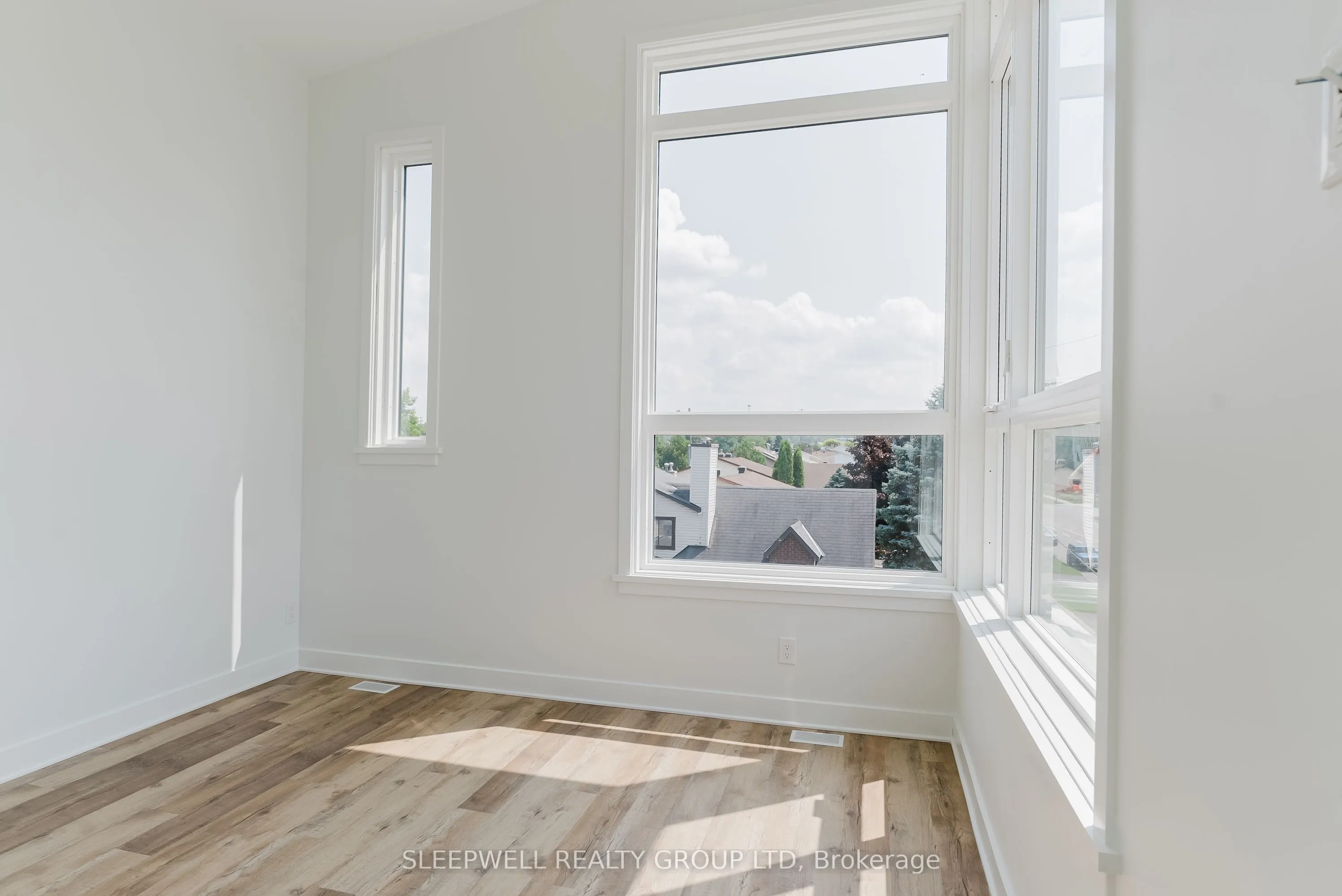 845 Champlain Street #9