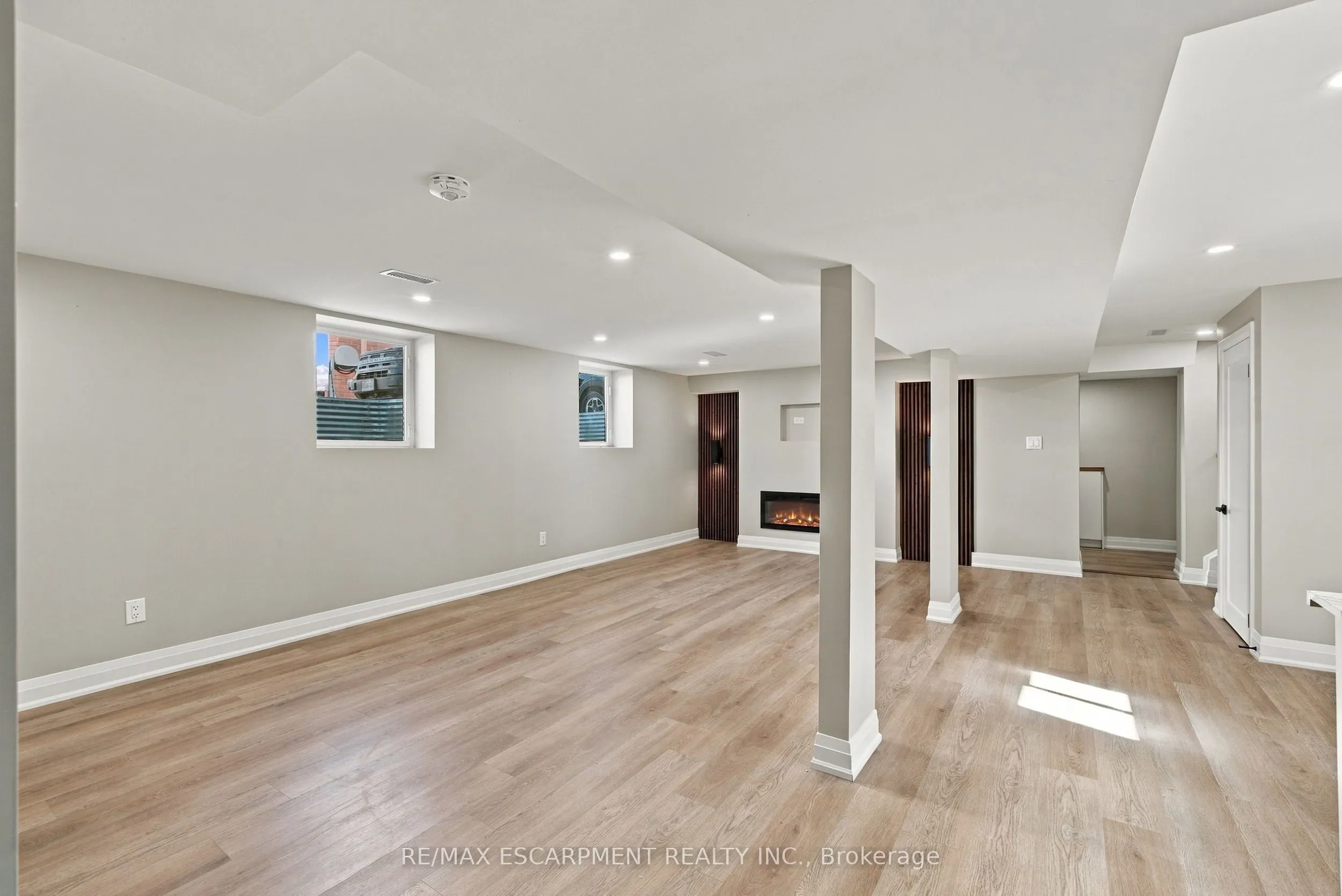 46 Bobolink Road #Lower