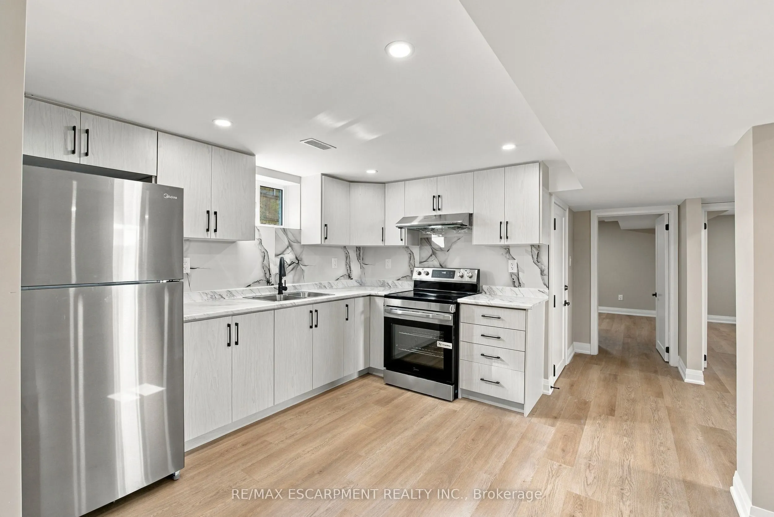 46 Bobolink Road #Lower