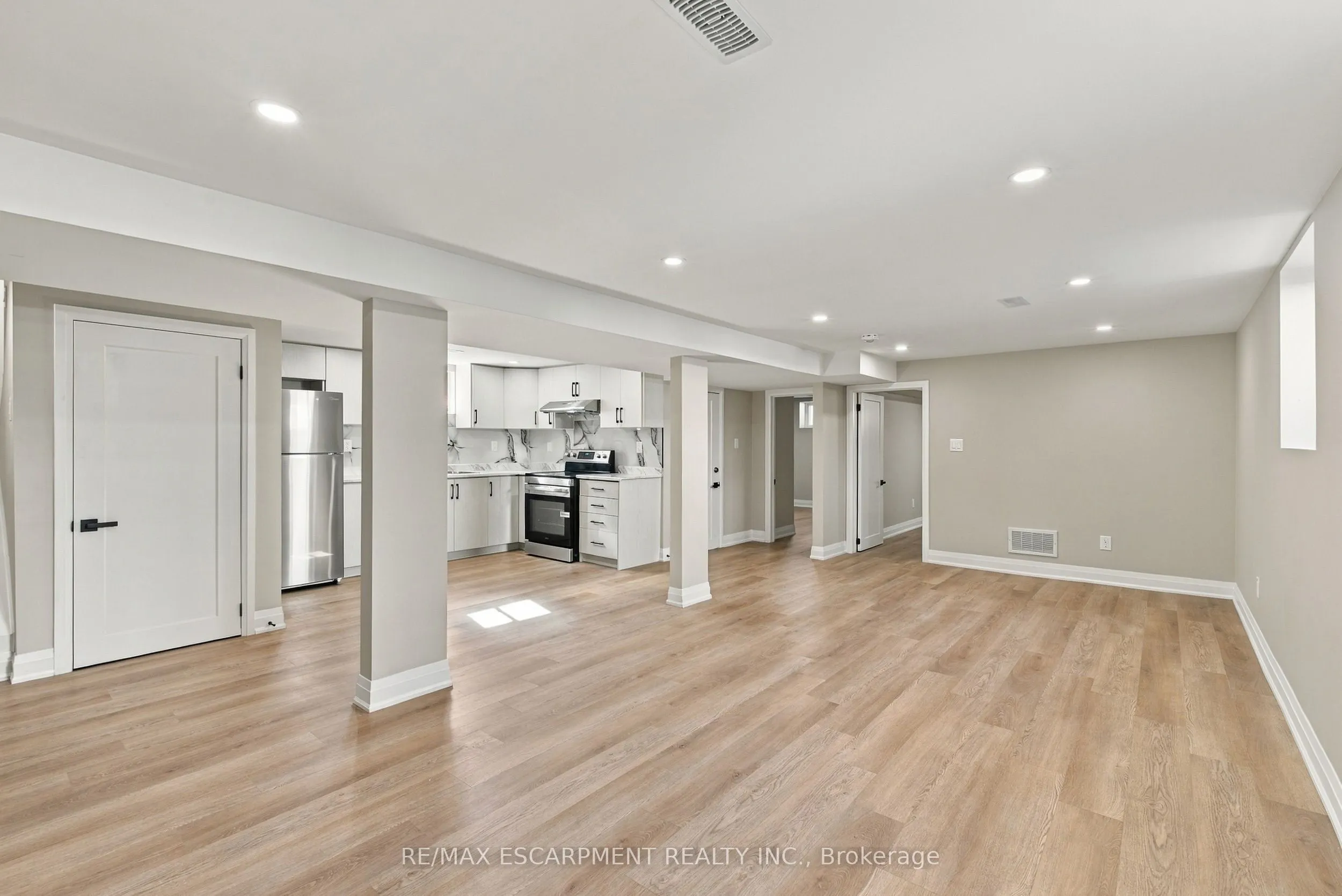 46 Bobolink Road #Lower