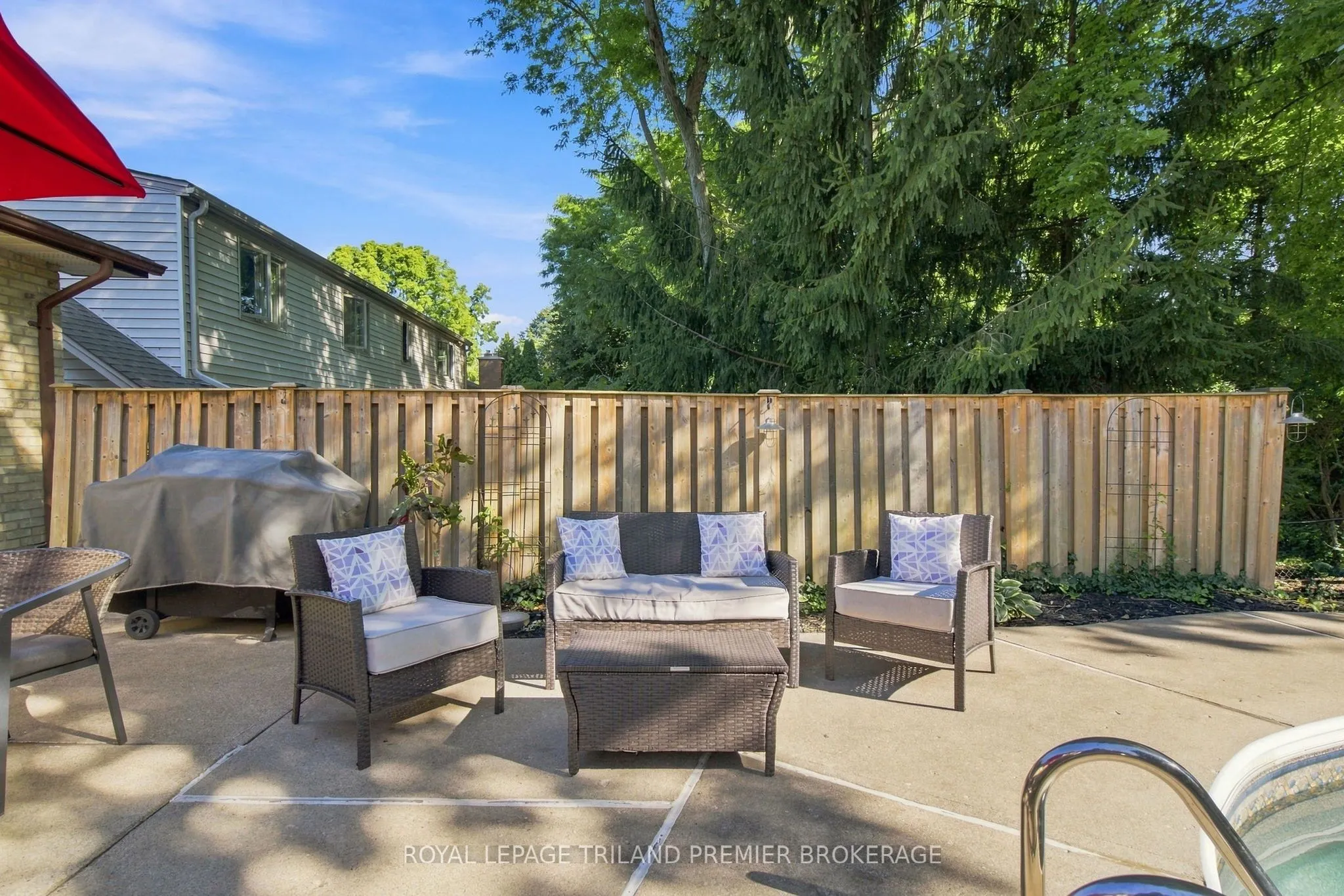 31 Foxcroft Crescent