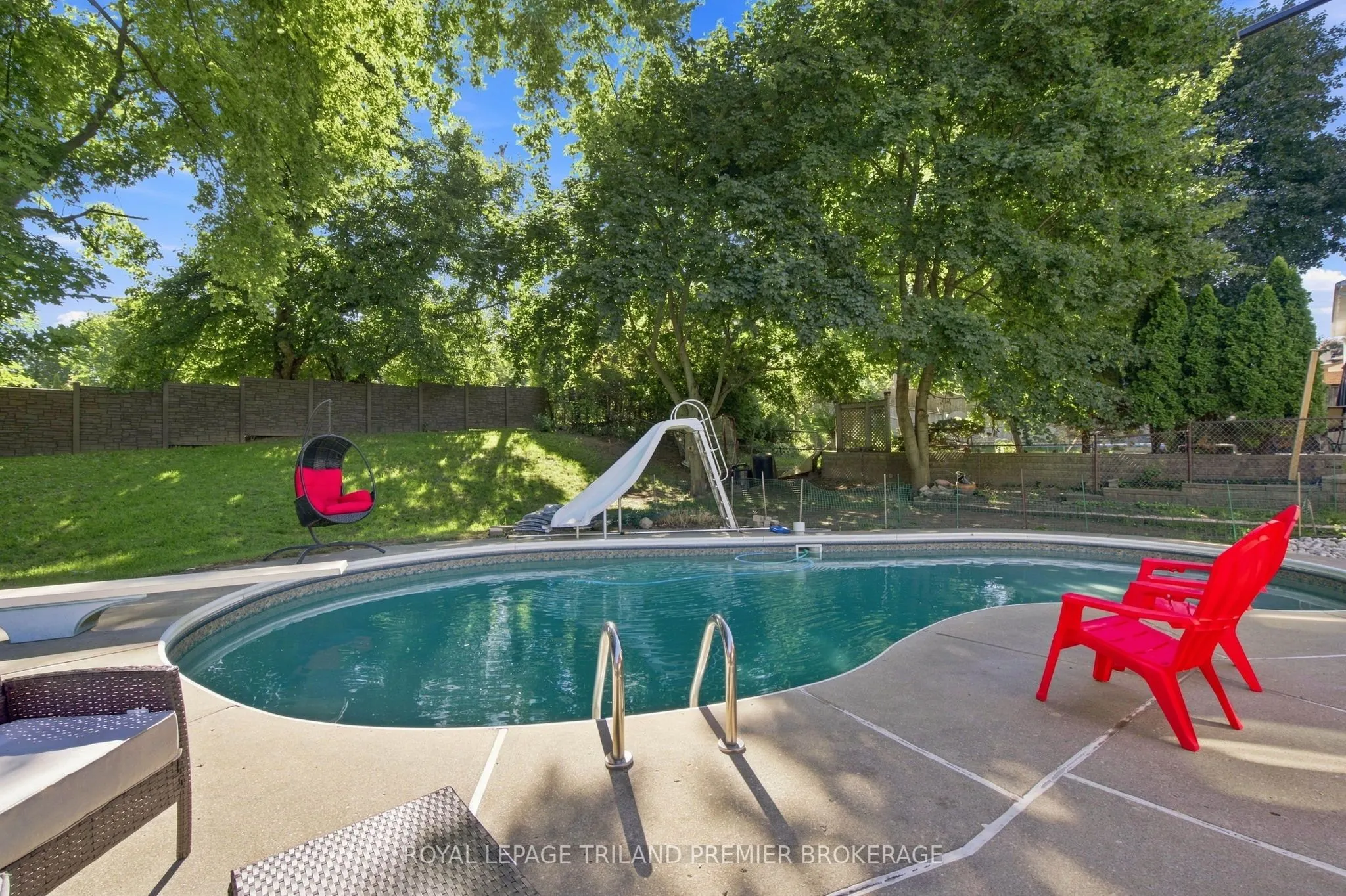 31 Foxcroft Crescent