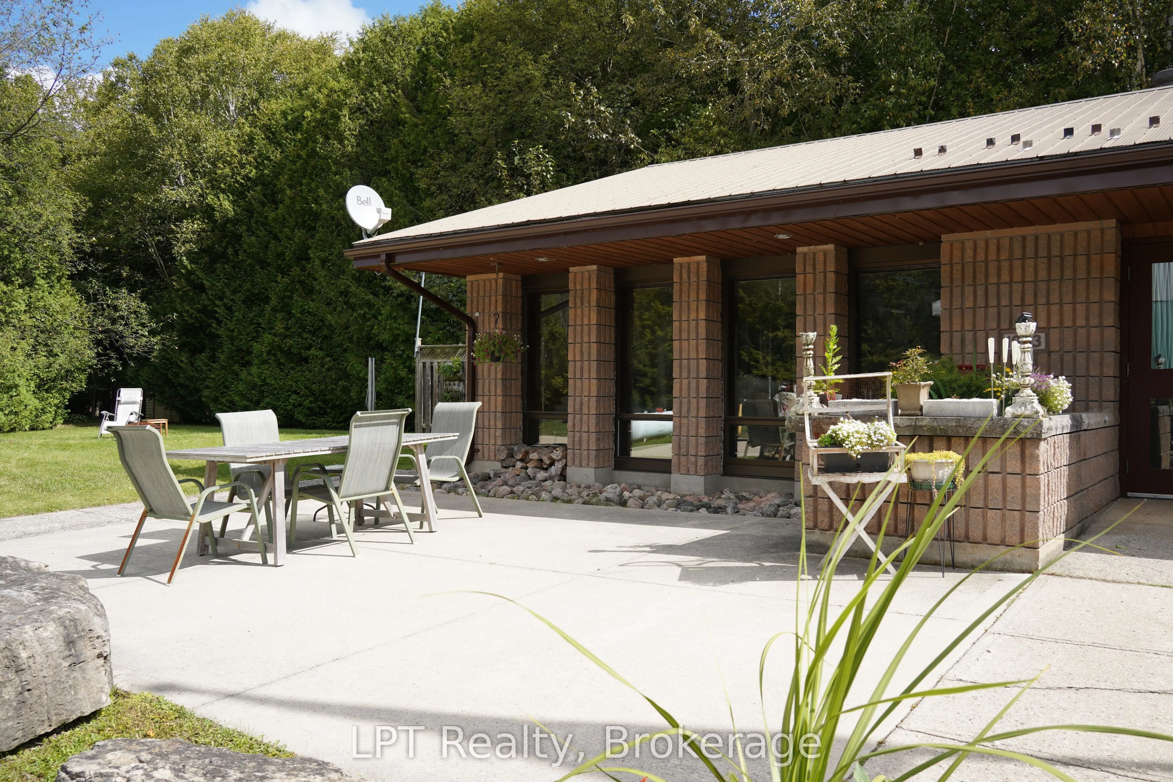 401297 Grey Road 17