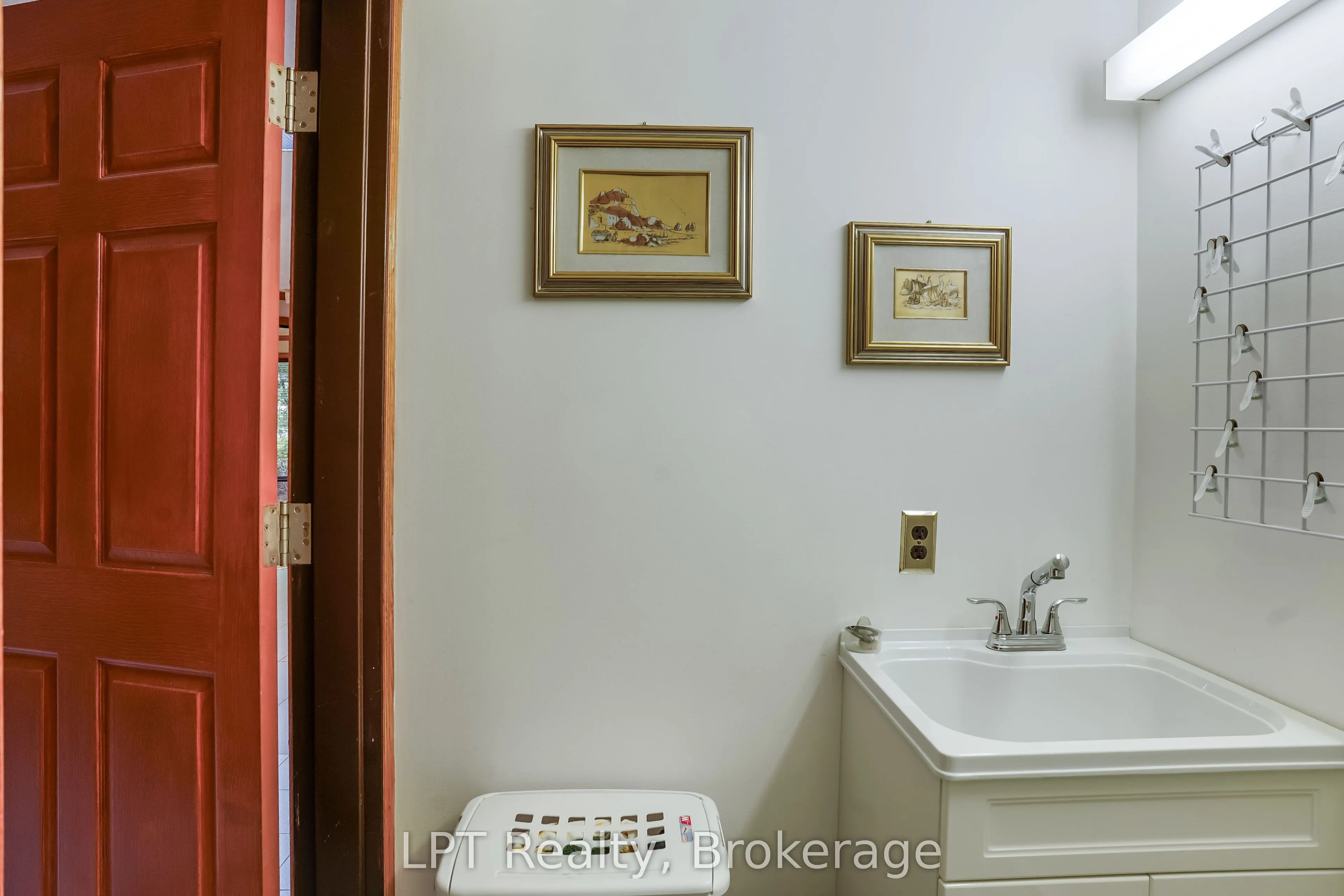 401297 Grey Road 17