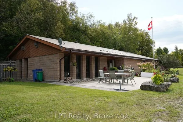 401297 Grey Road 17