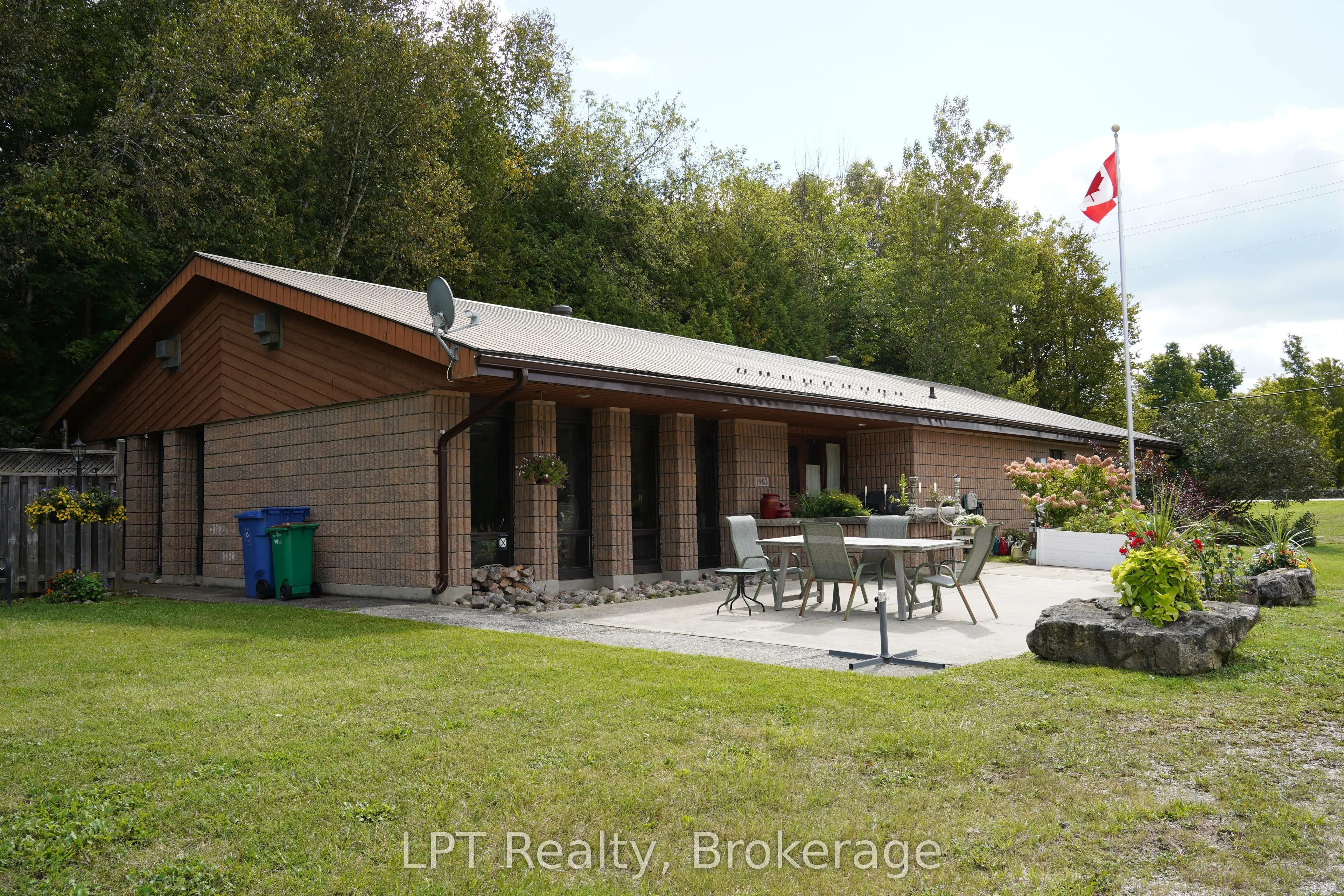 401297 Grey Road 17