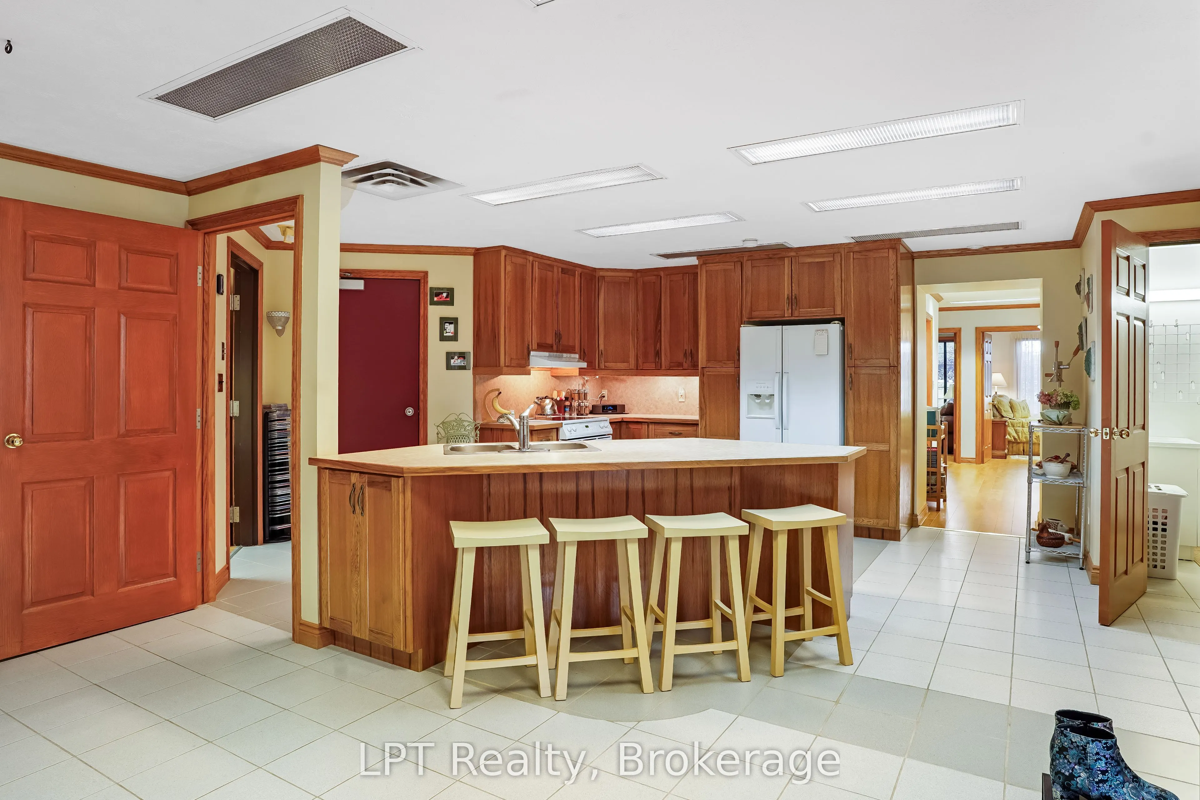401297 Grey Road 17