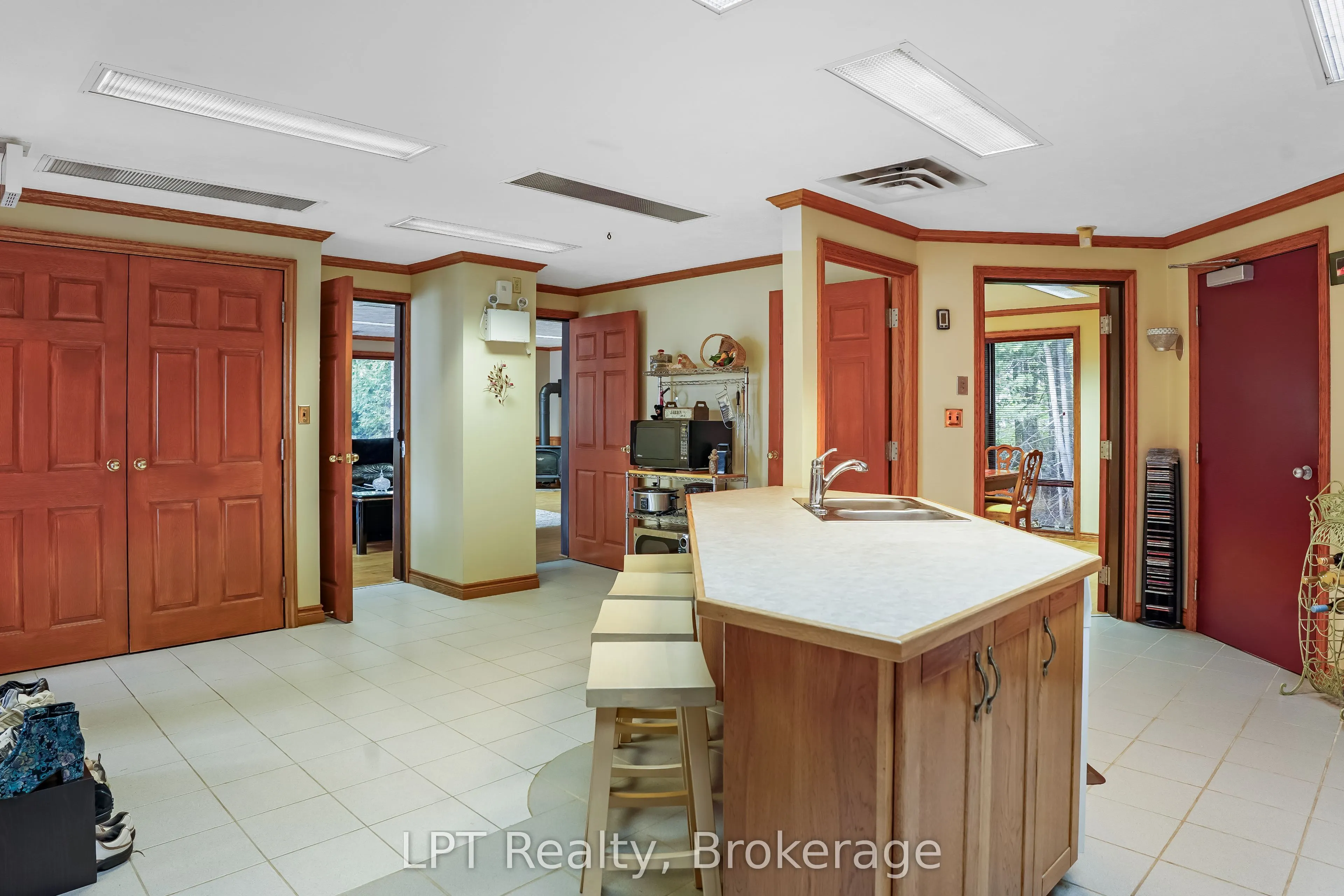 401297 Grey Road 17