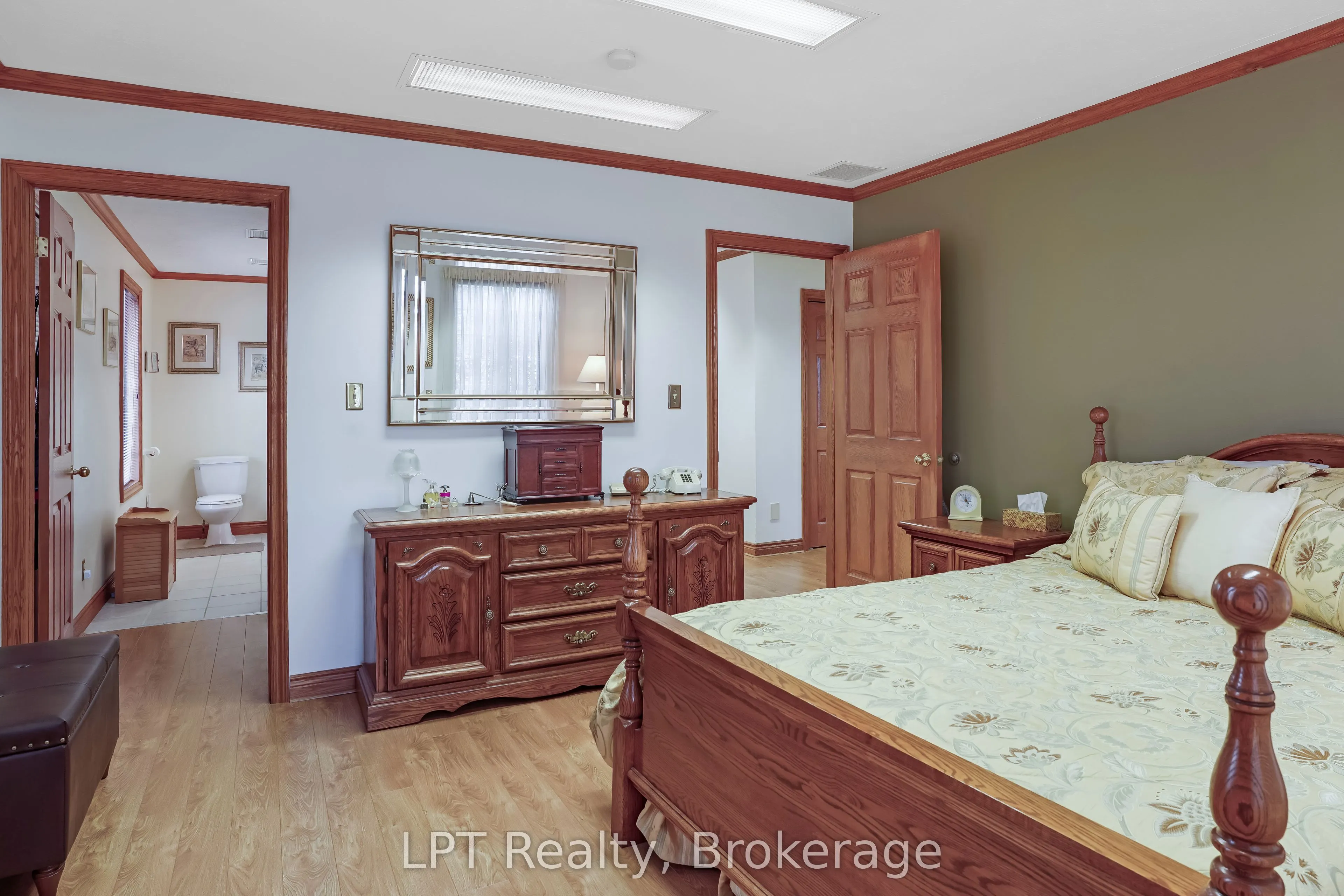 401297 Grey Road 17