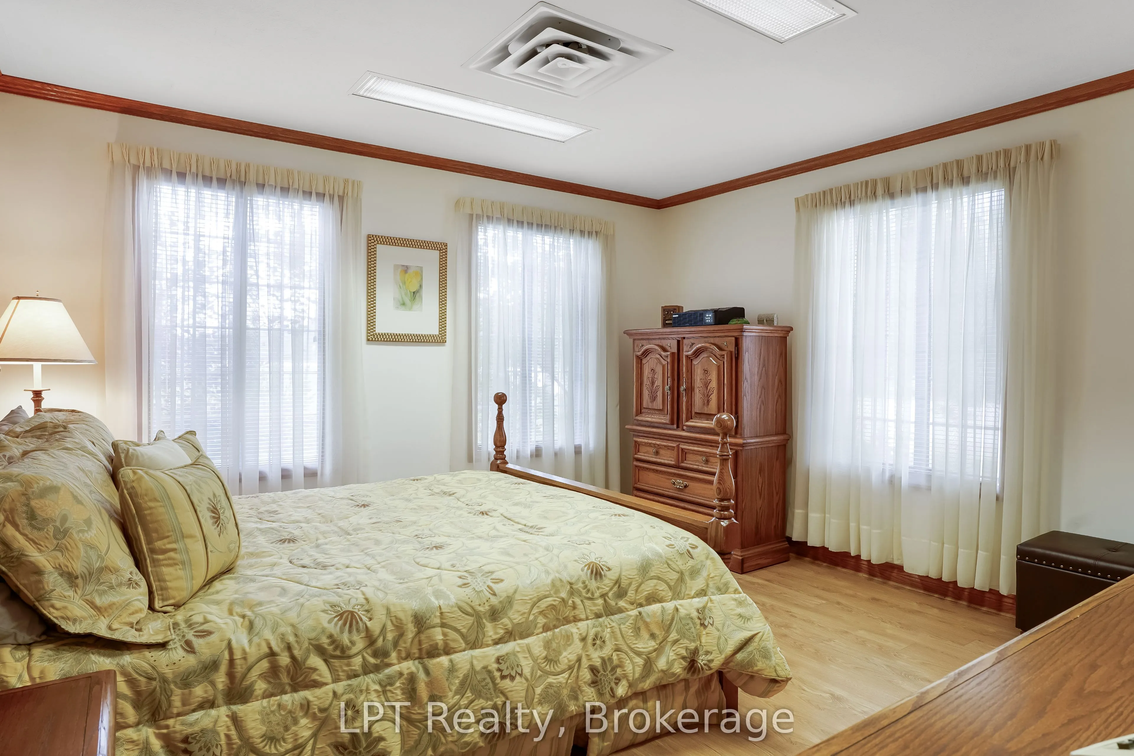 401297 Grey Road 17