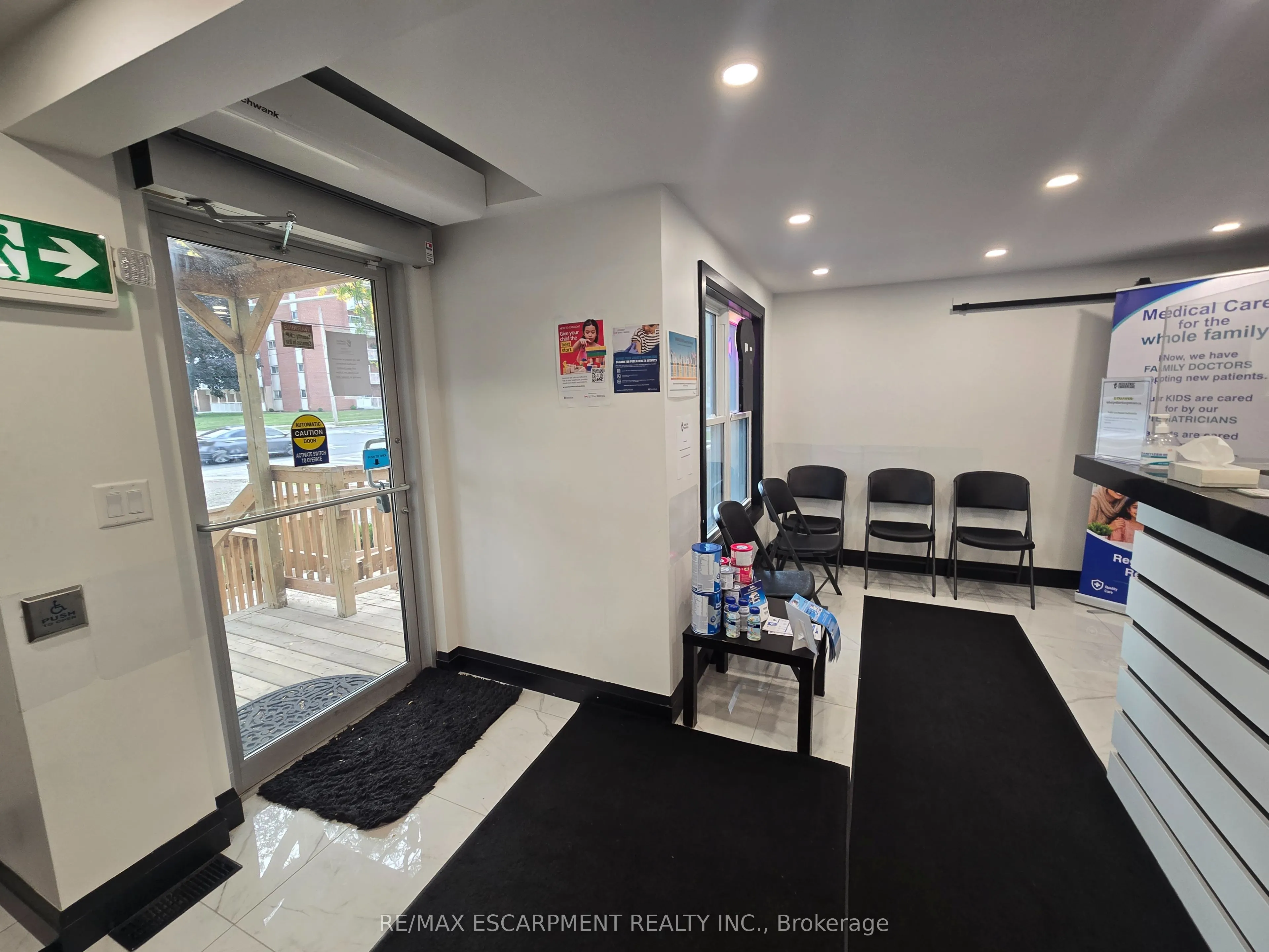 531 Queenston Road #2