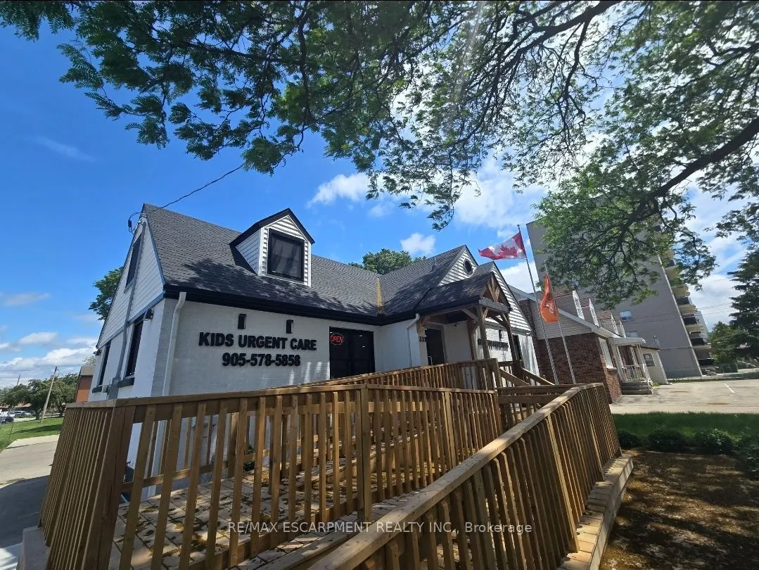 531 Queenston Road #2