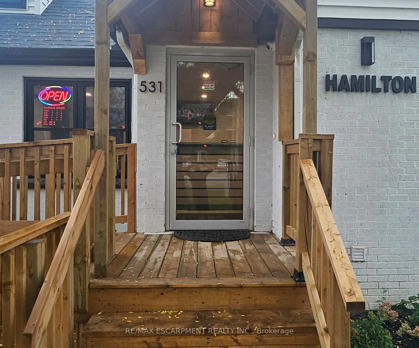 531 Queenston Road #2