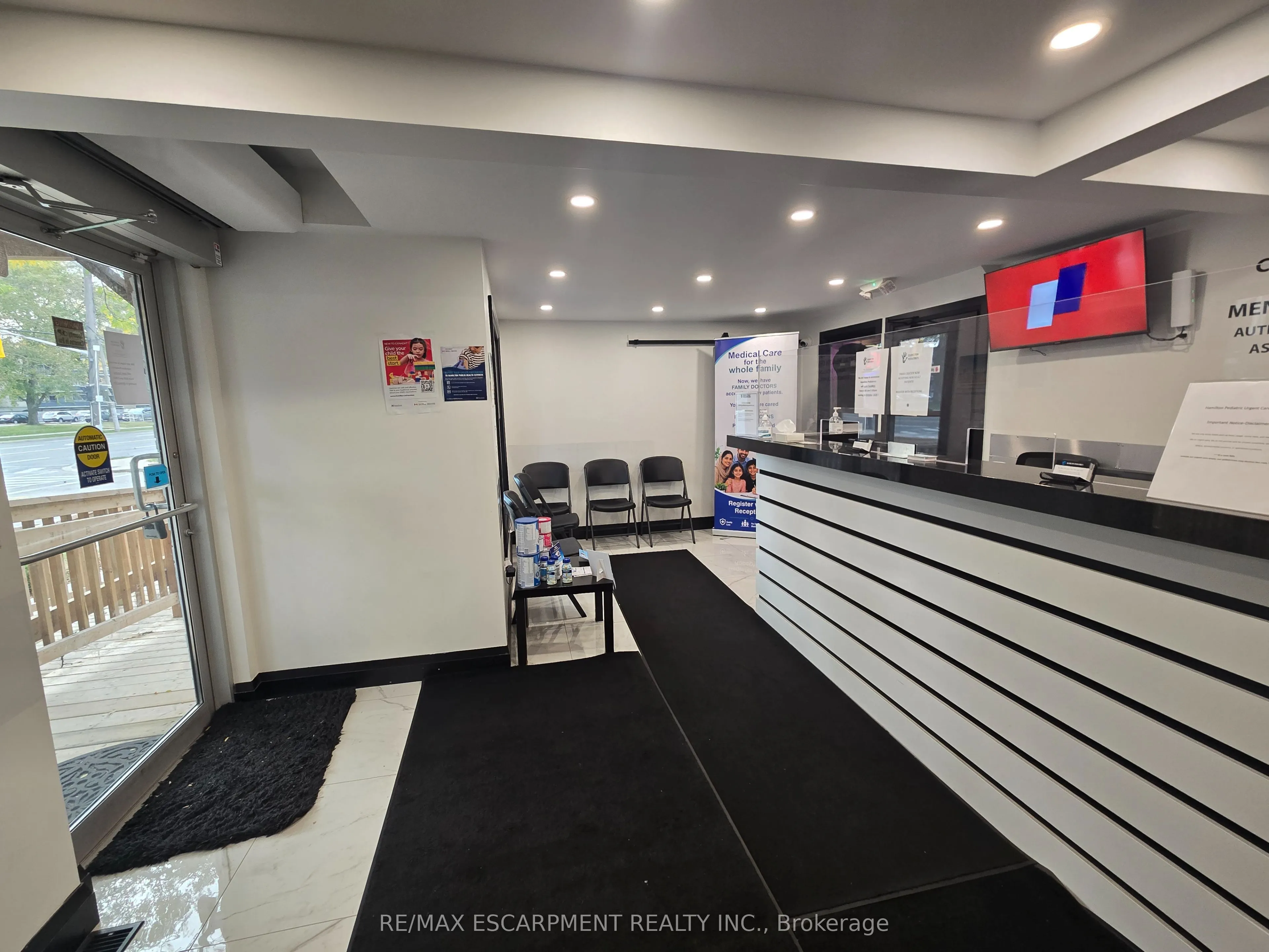 531 Queenston Road #2