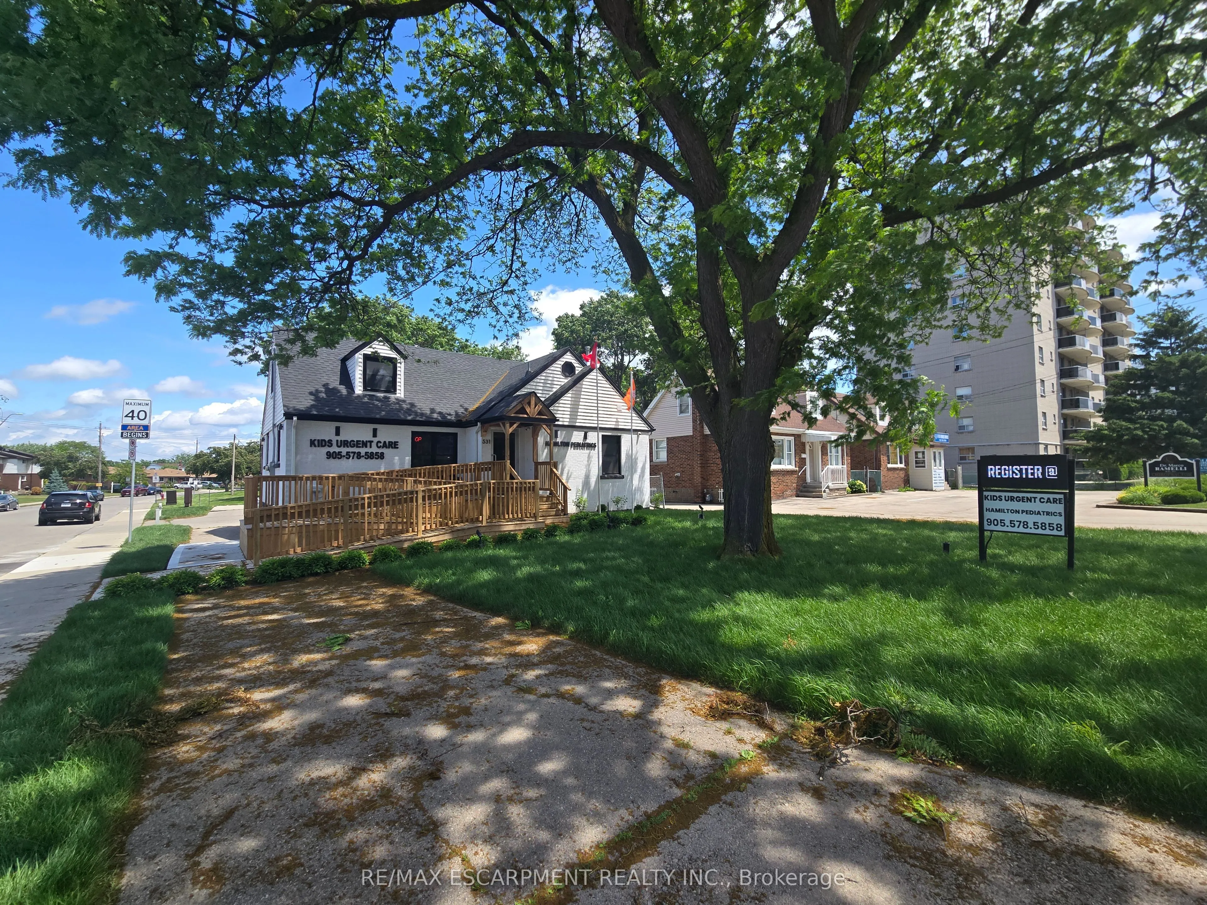 531 Queenston Road #2