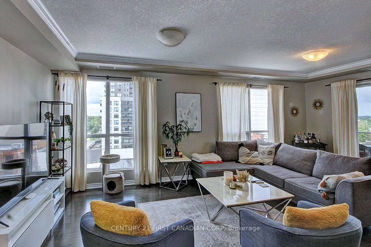330 RIDOUT Street N #809