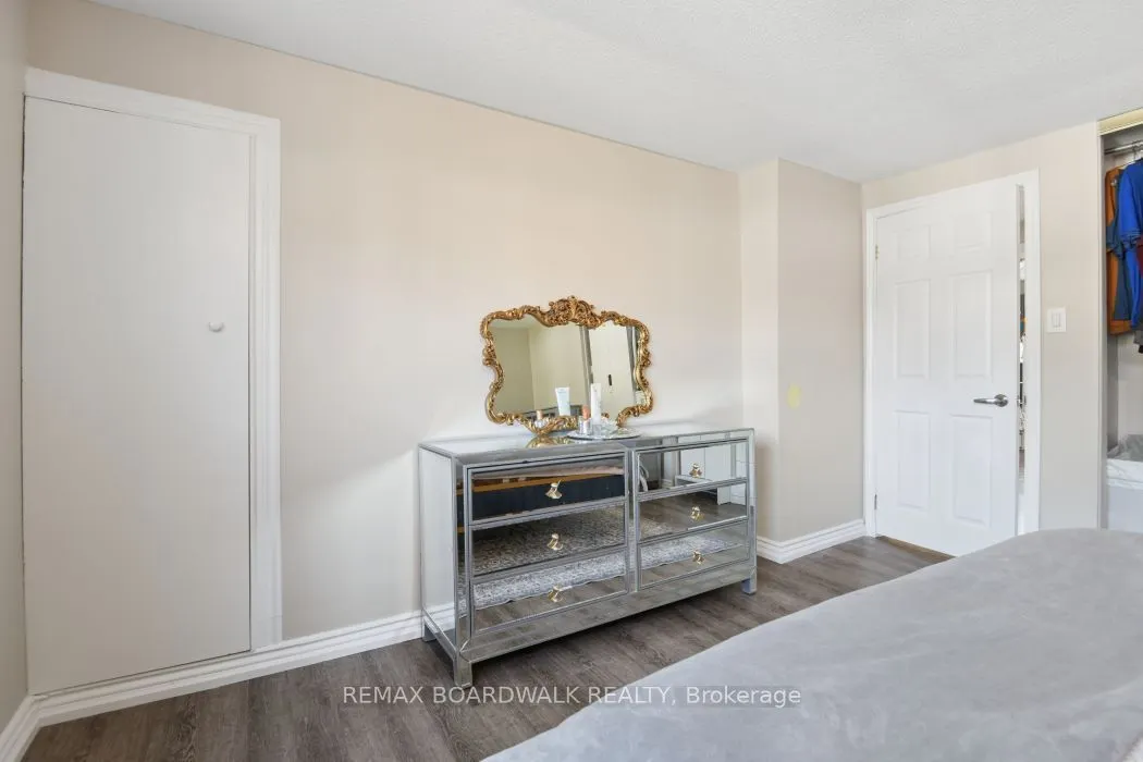 2296 Orient Park Drive #17