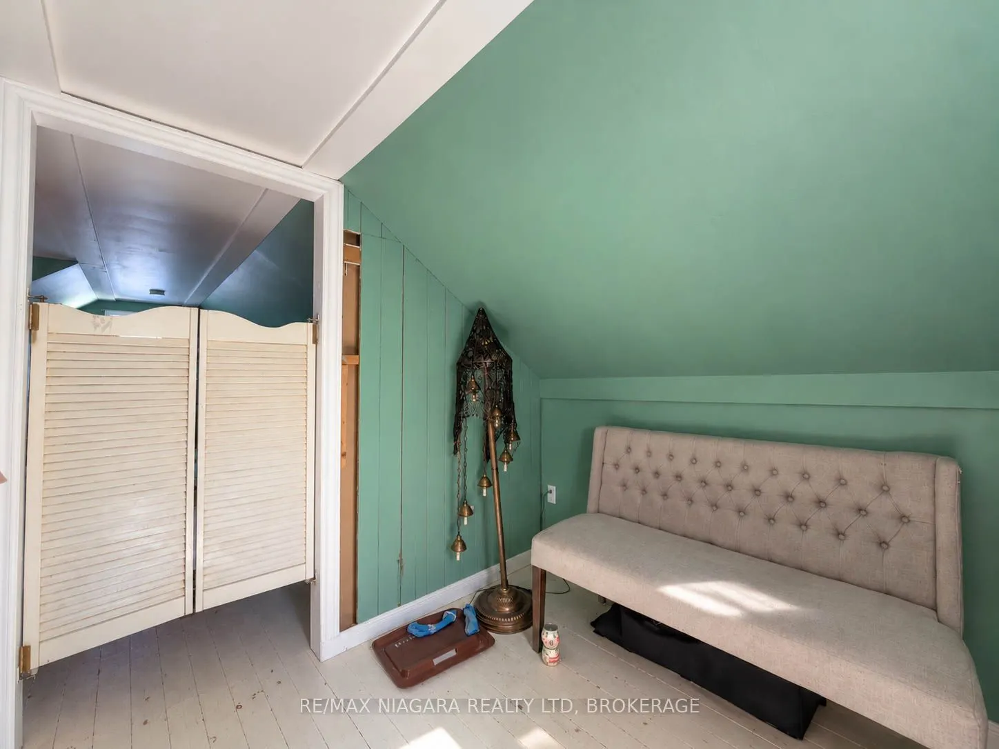 118 Lincoln Road E