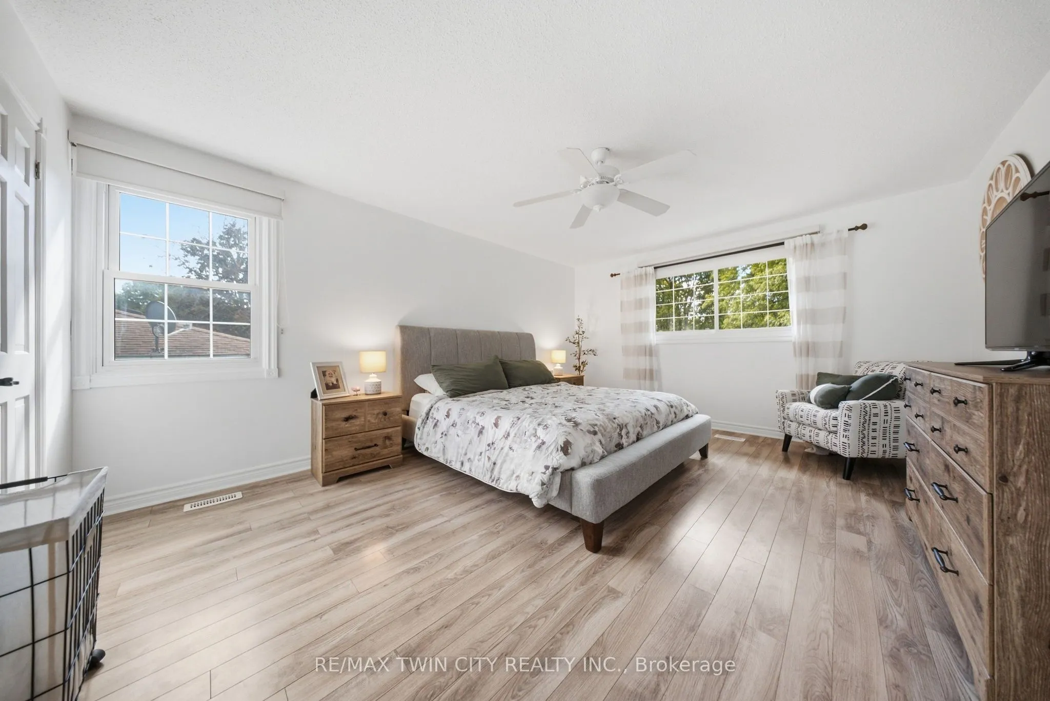 25 Cedarland Drive