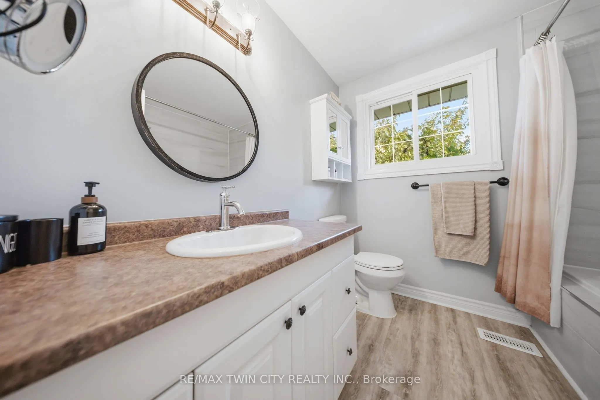 25 Cedarland Drive