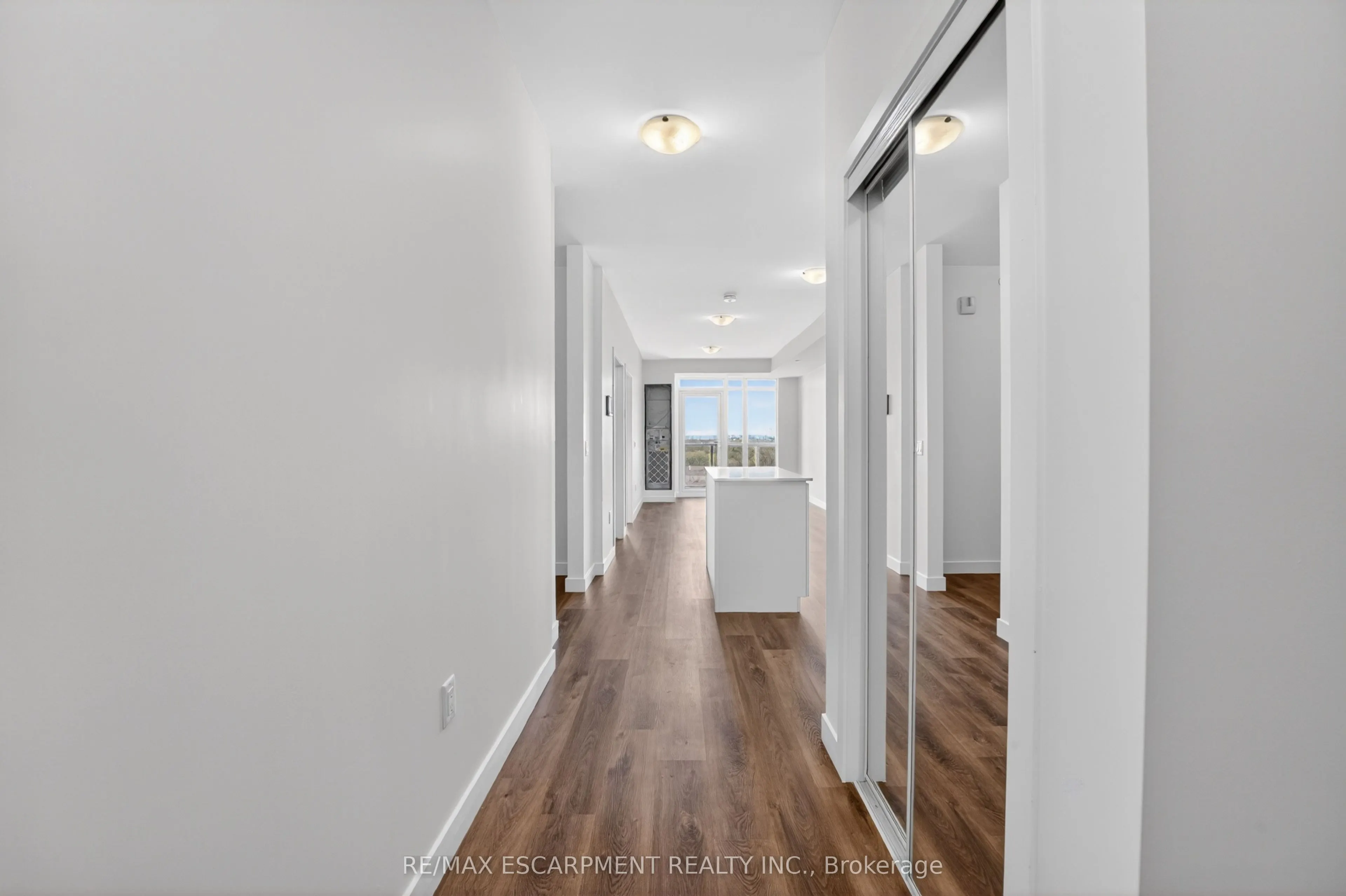 461 Green Road #822
