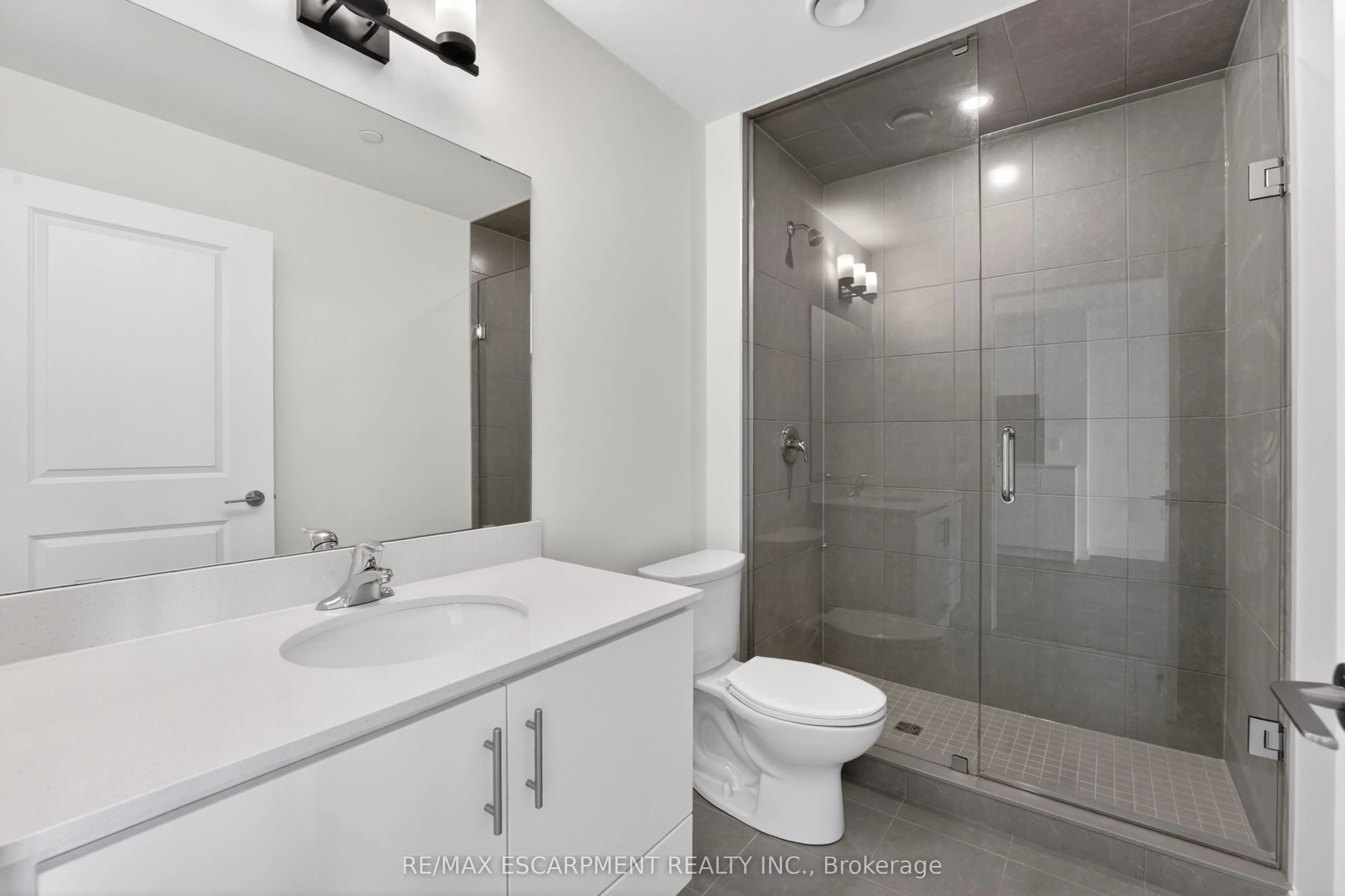 461 Green Road #822