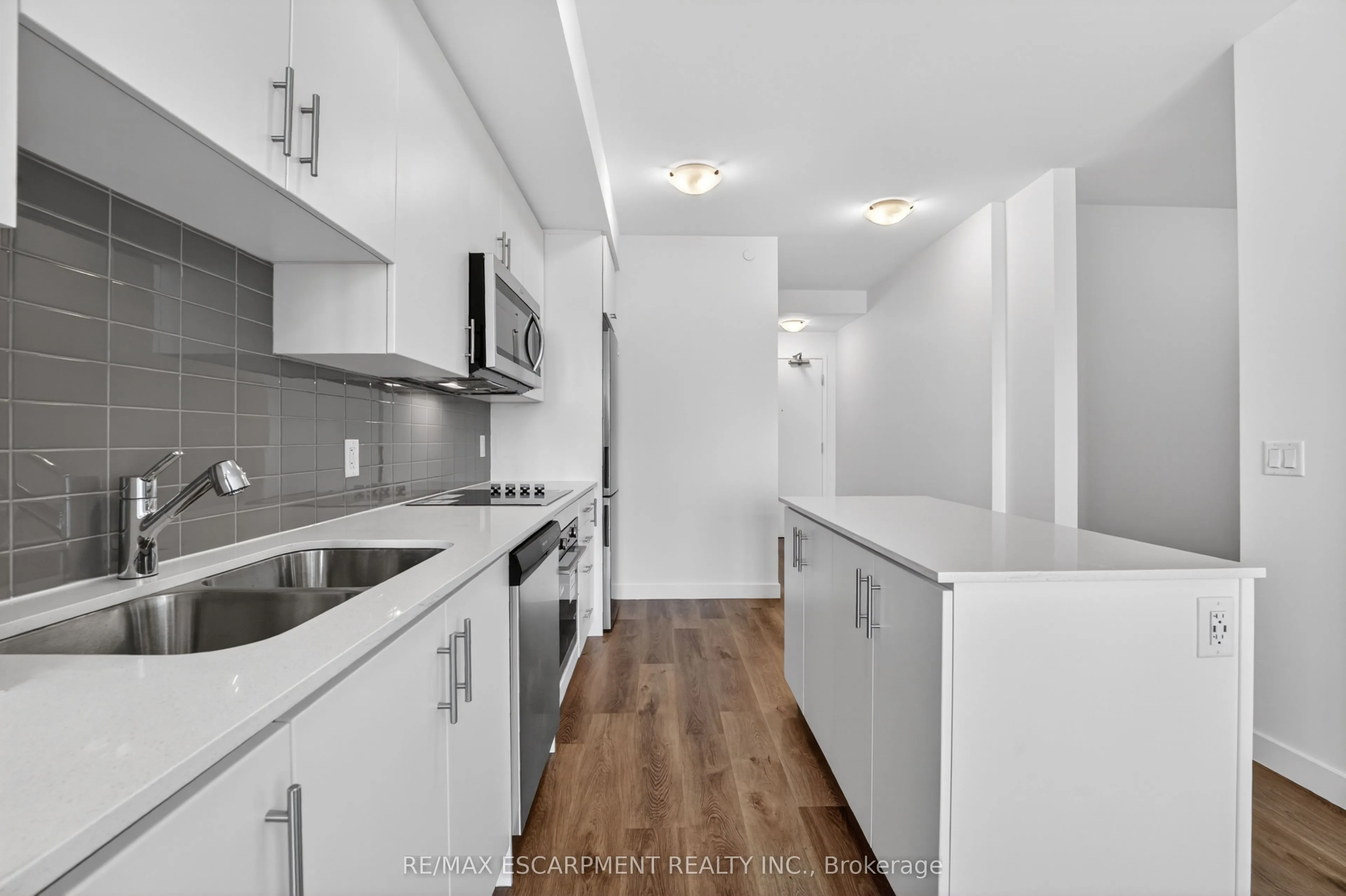 461 Green Road #822