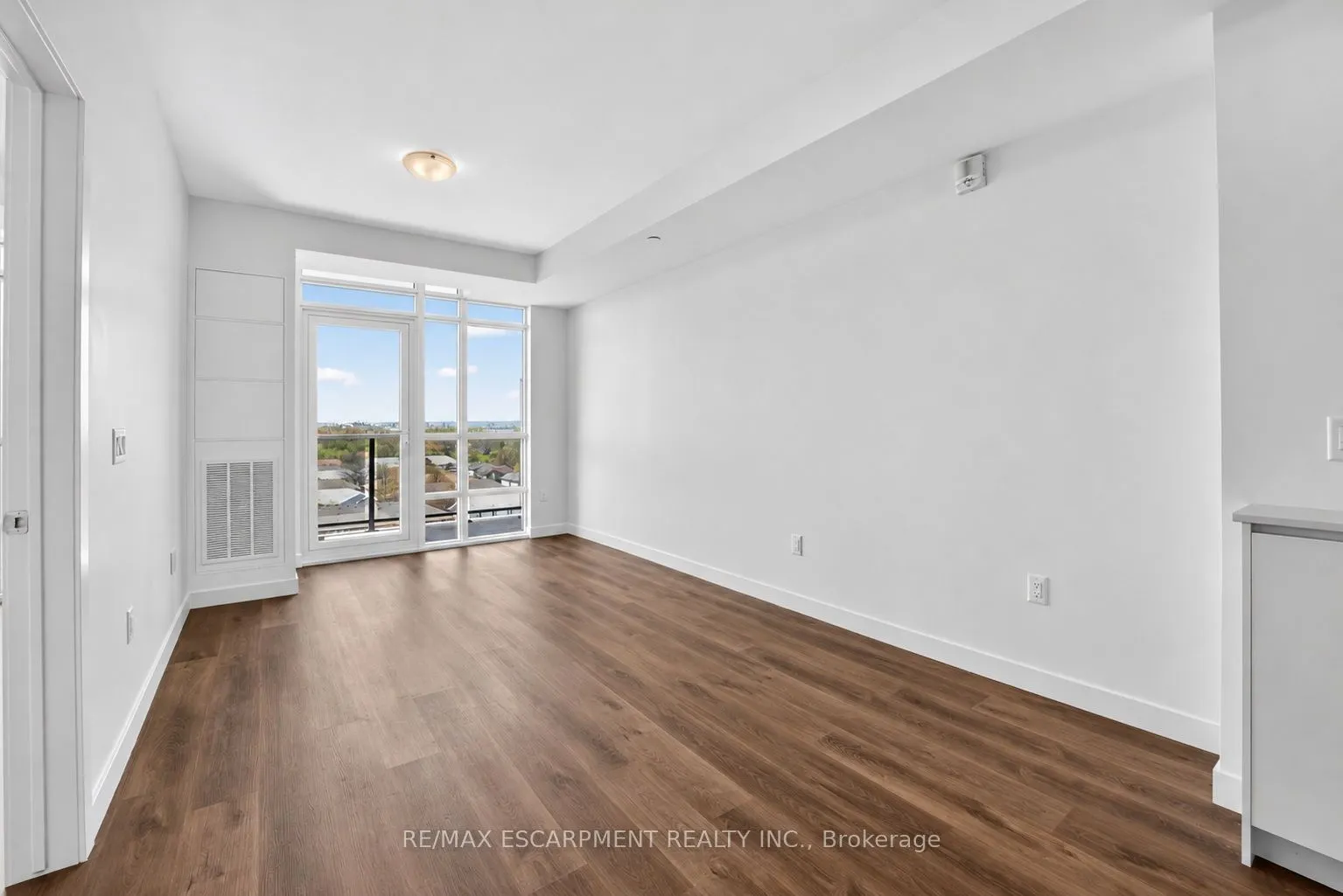 461 Green Road #822
