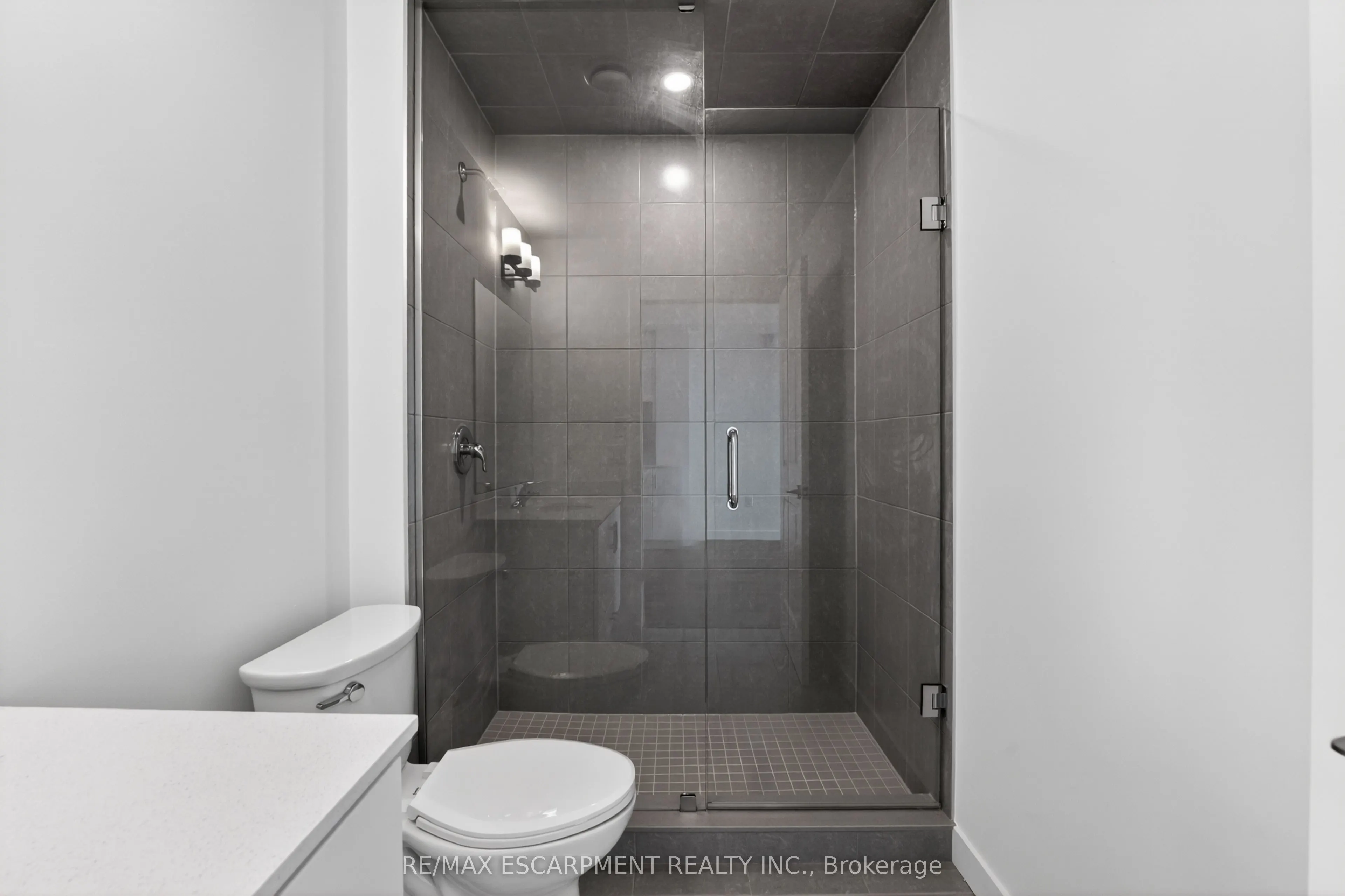 461 Green Road #822
