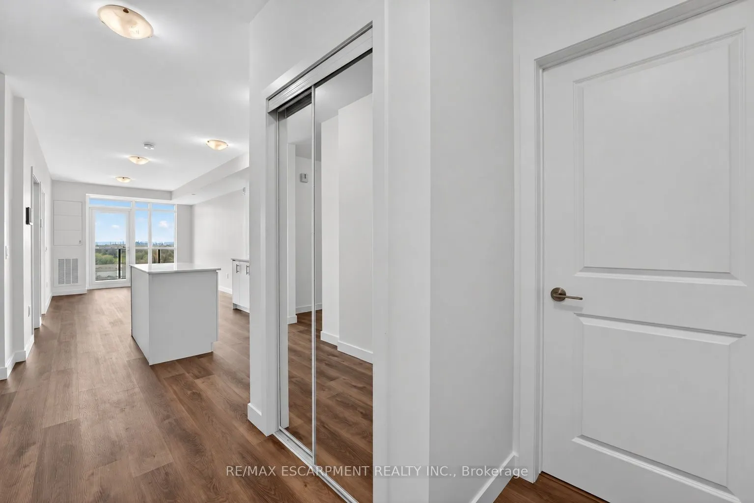461 Green Road #822