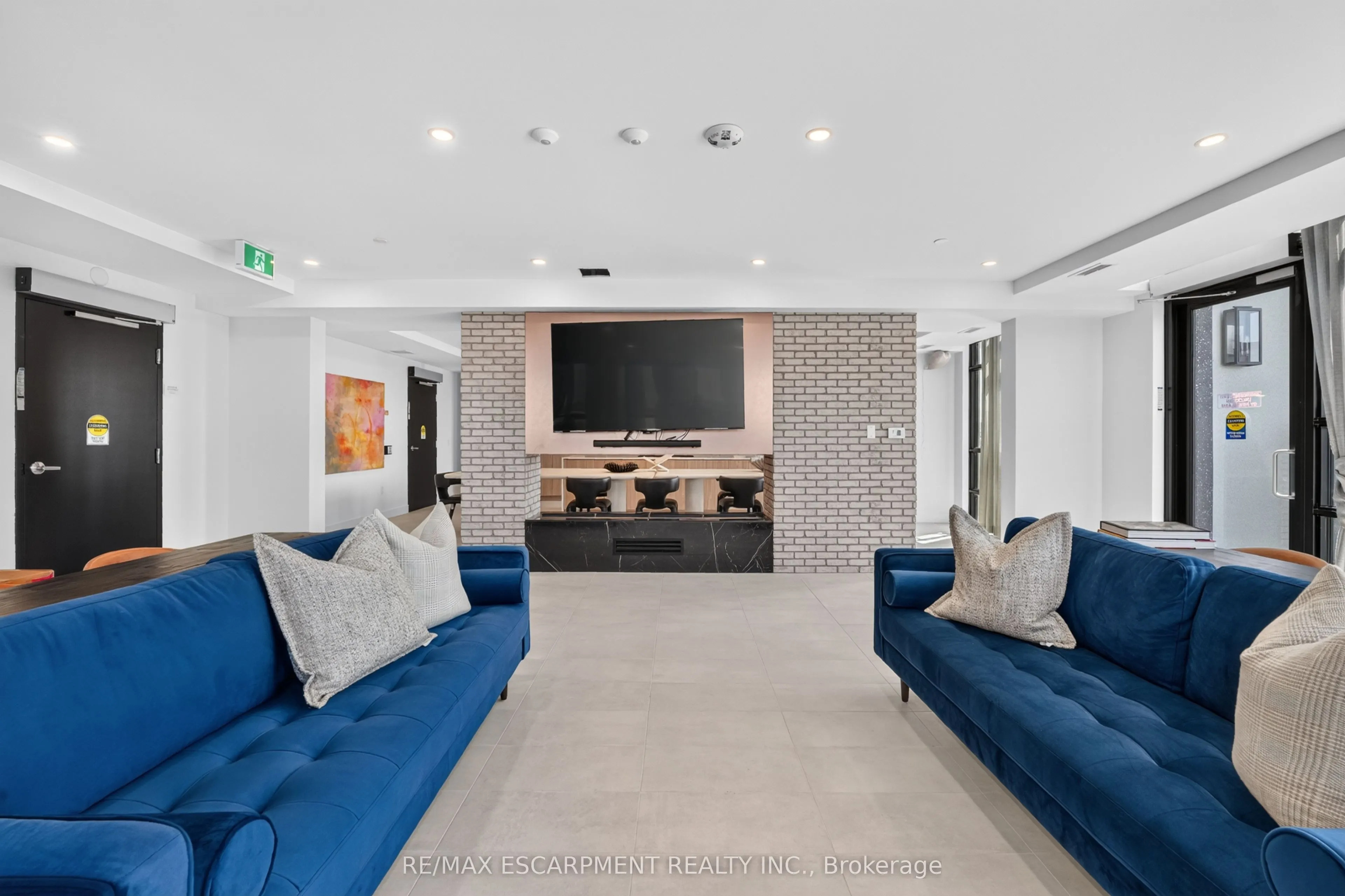 461 Green Road #822