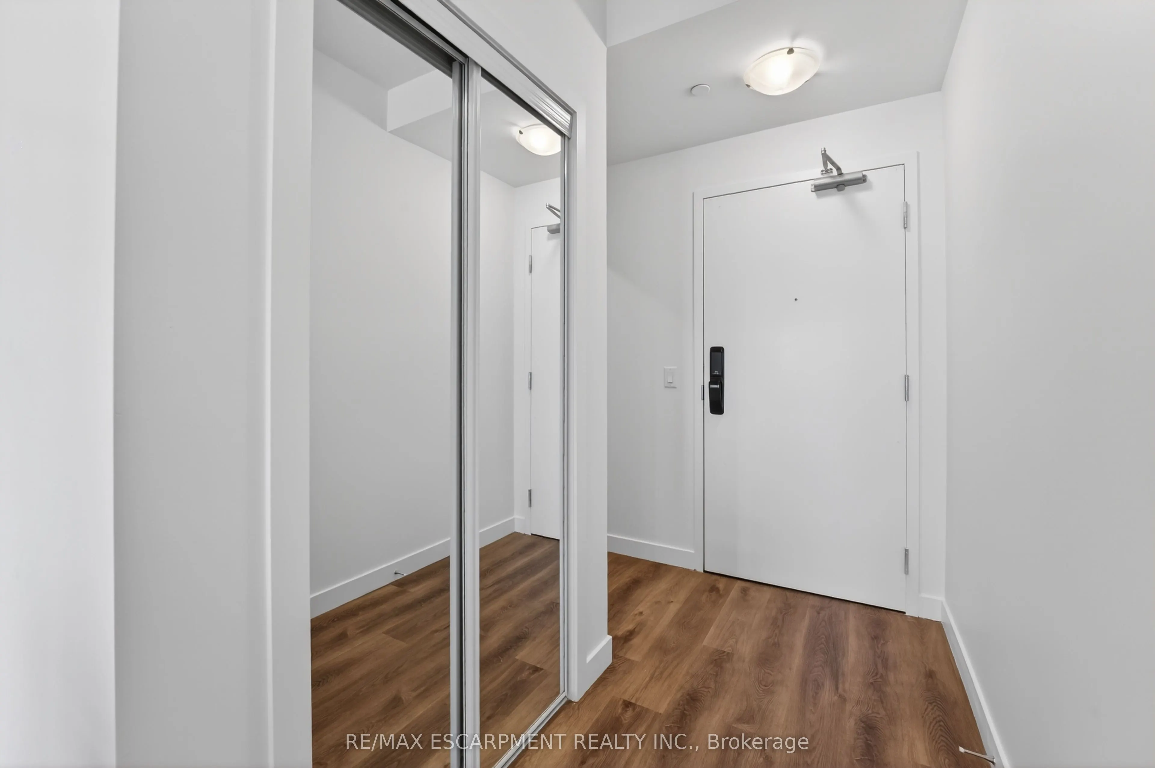 461 Green Road #822
