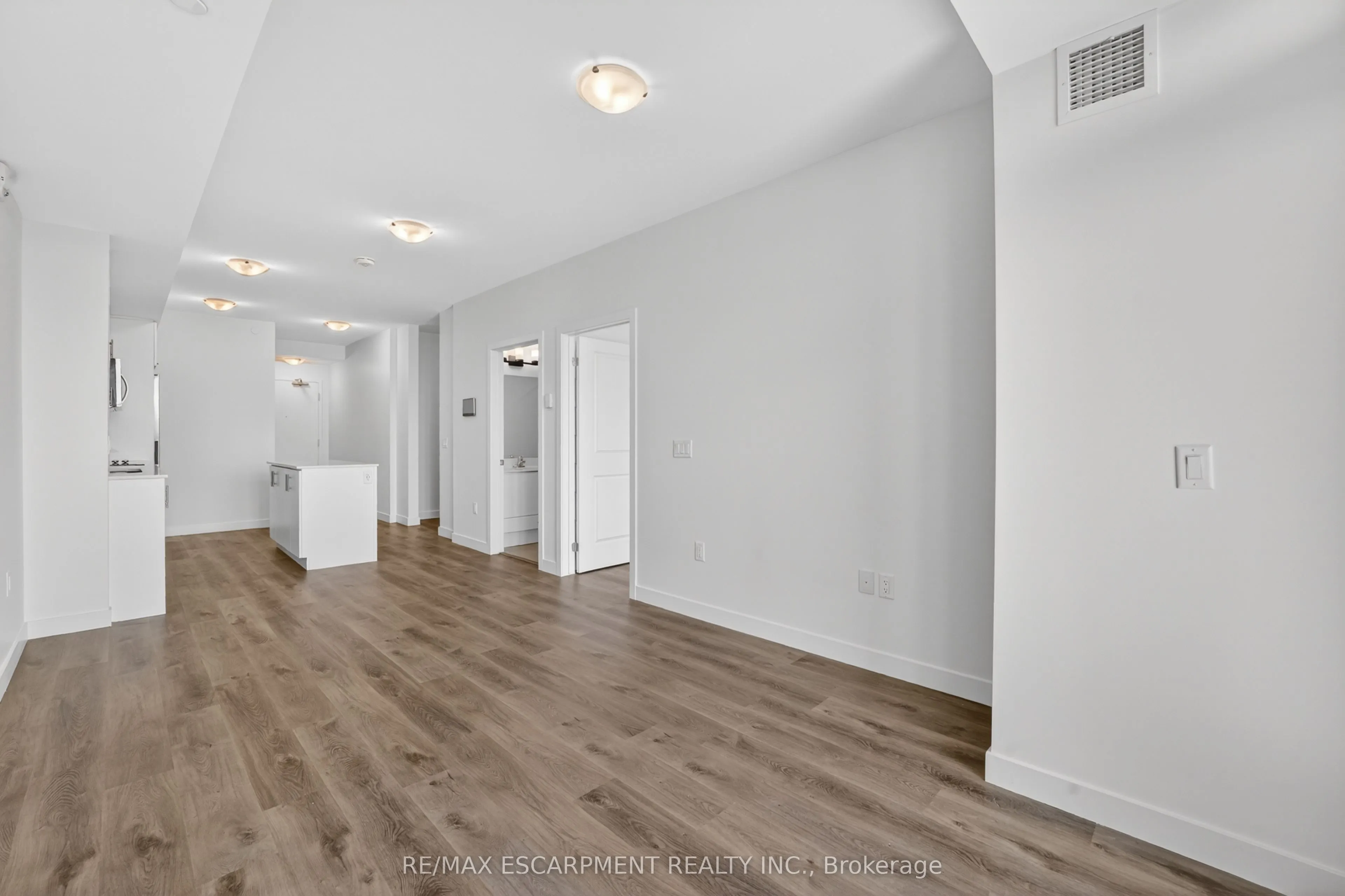 461 Green Road #822