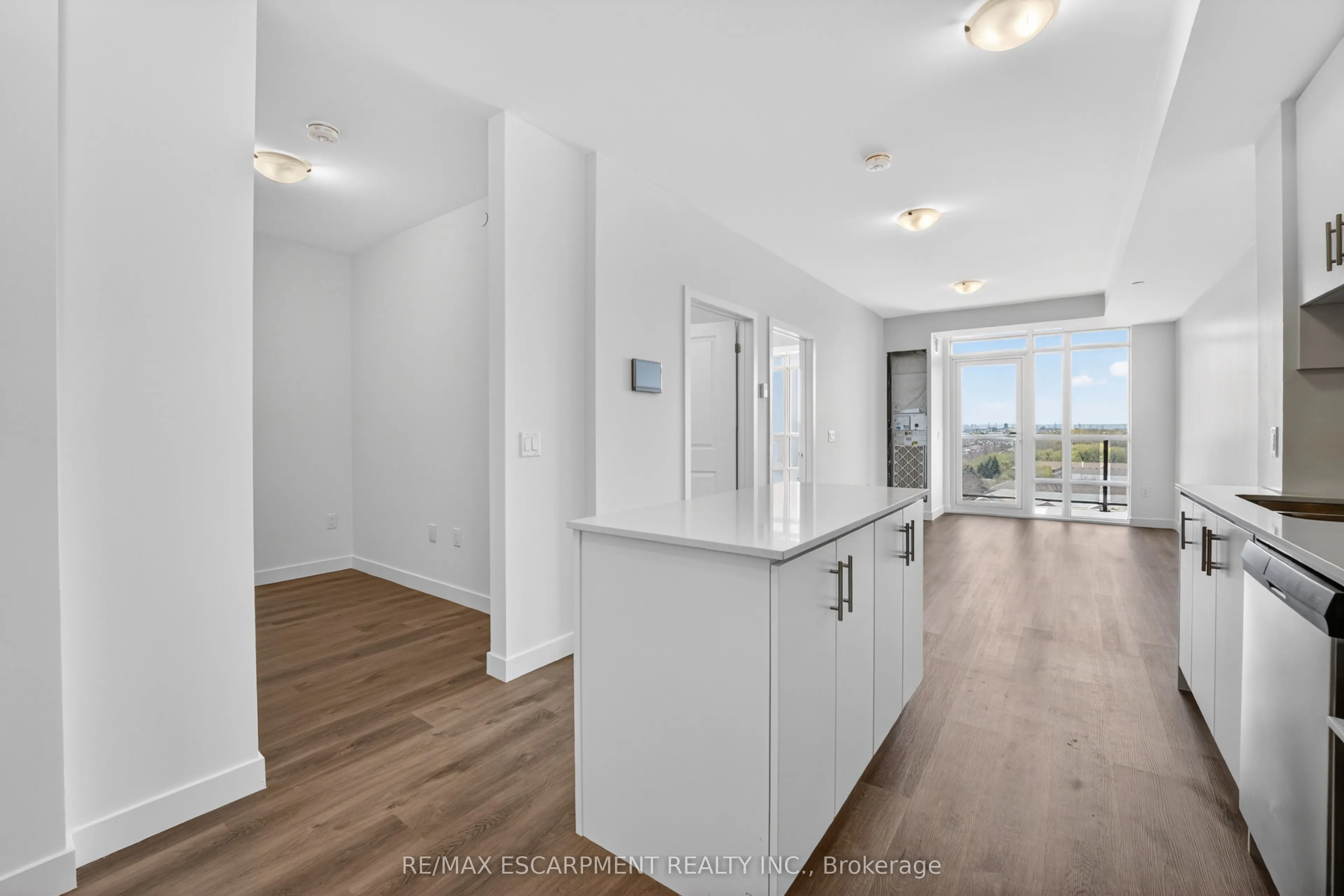 461 Green Road #822
