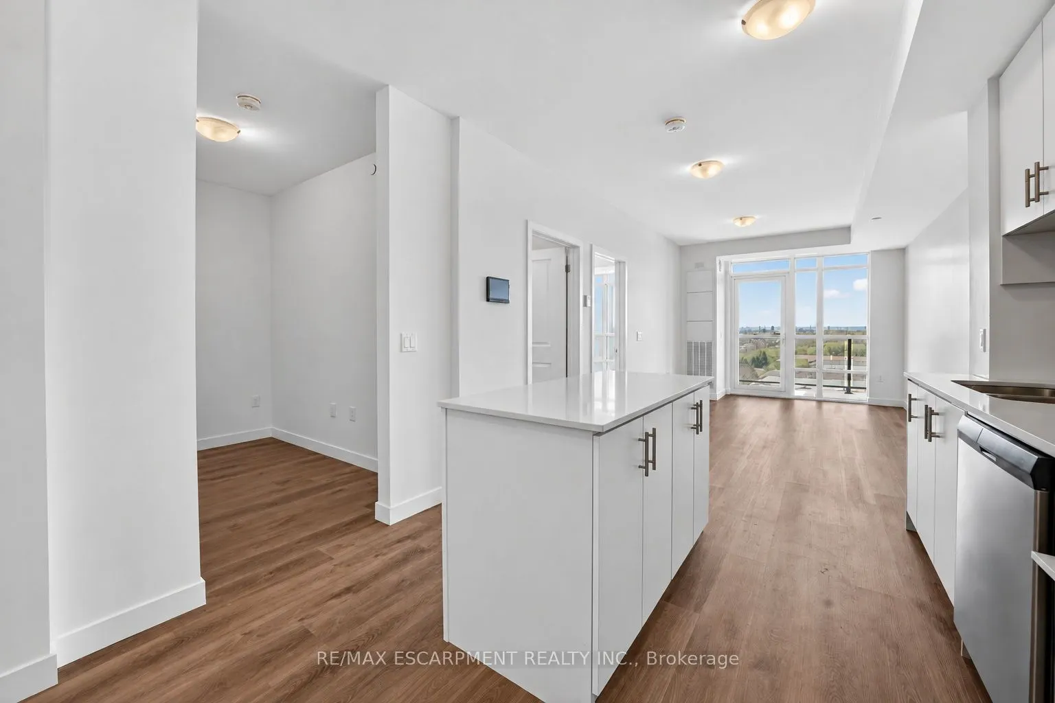 461 Green Road #822