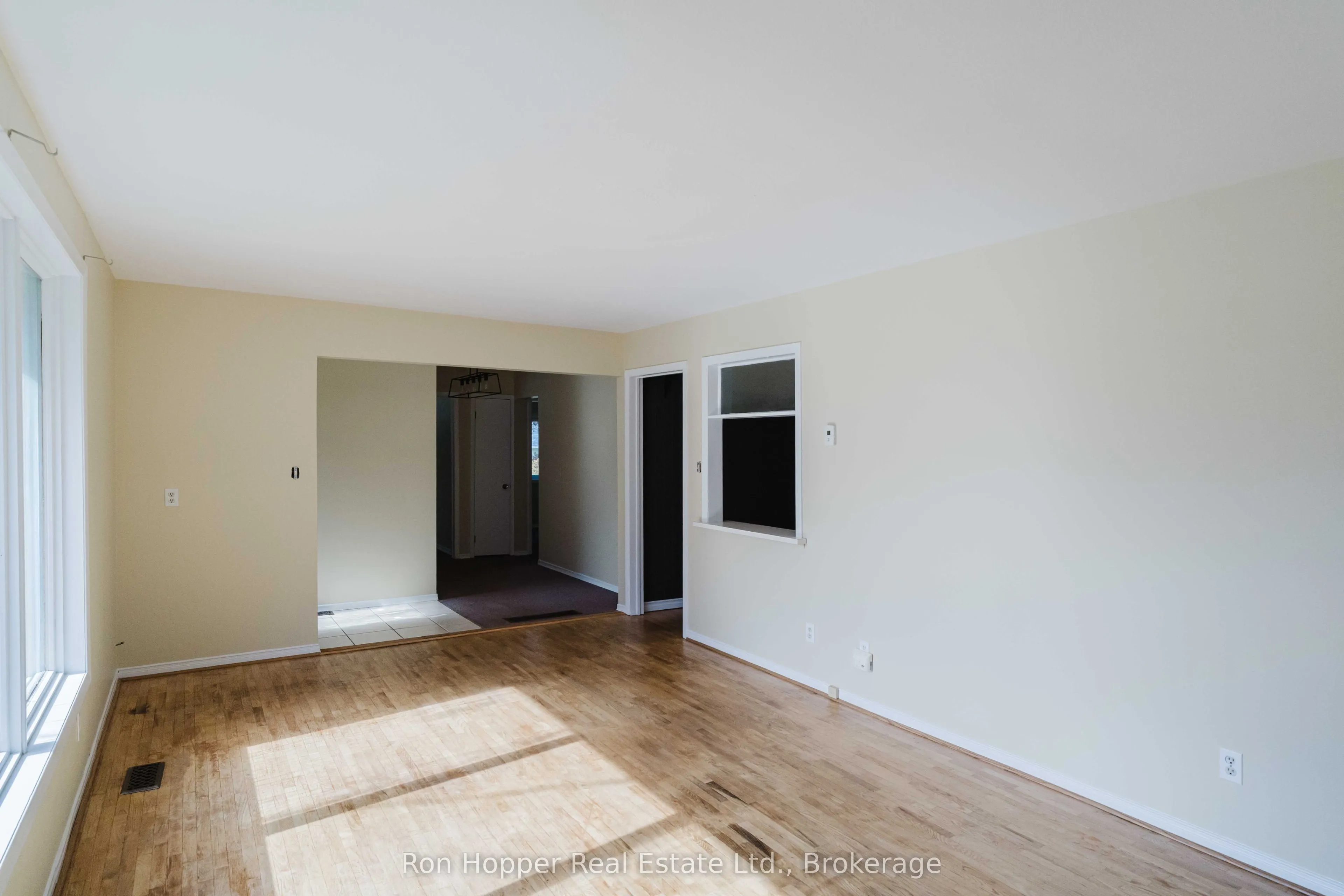 1082 8th Street E