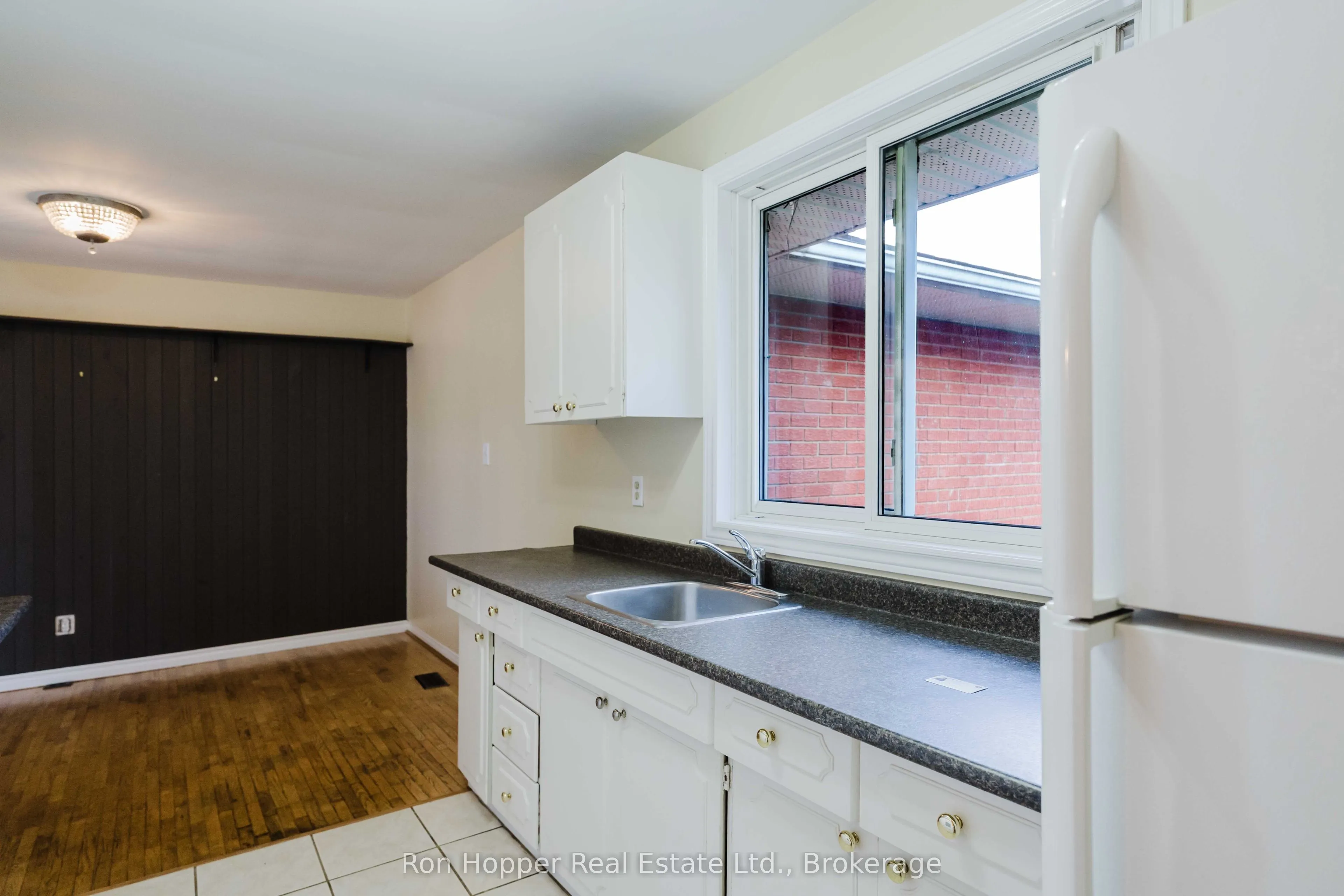 1082 8th Street E
