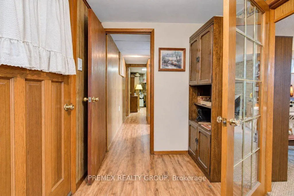 22 Clarke Street W
