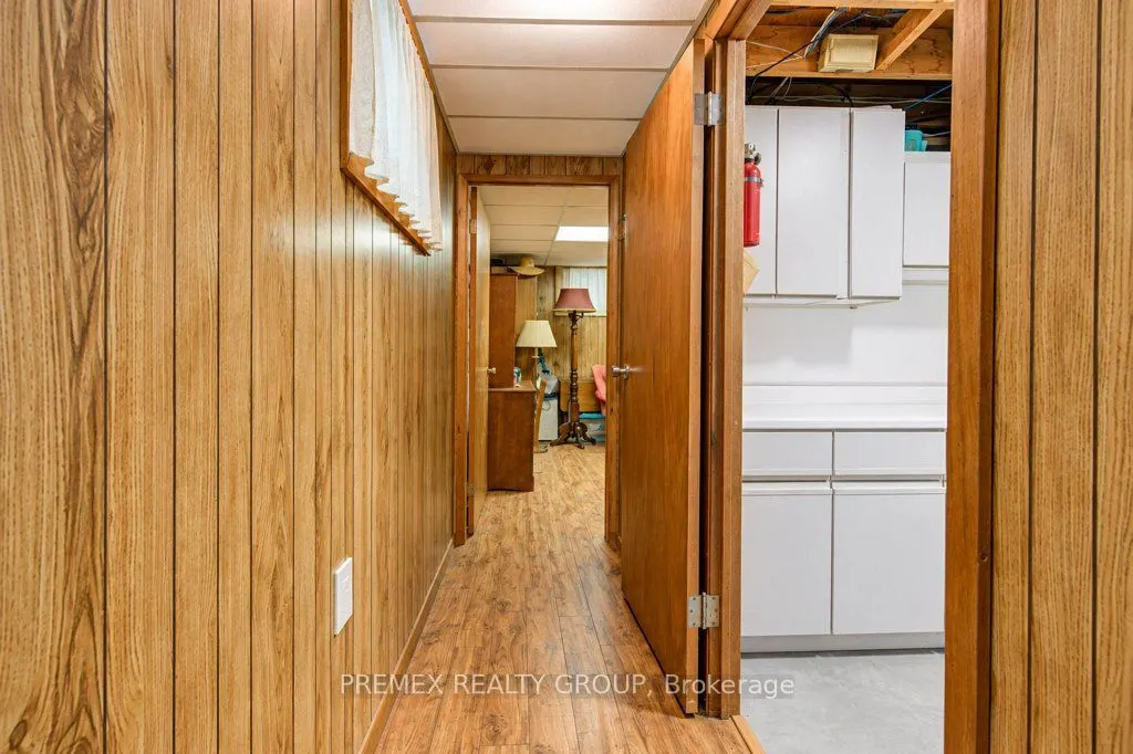22 Clarke Street W