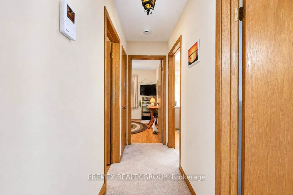 22 Clarke Street W
