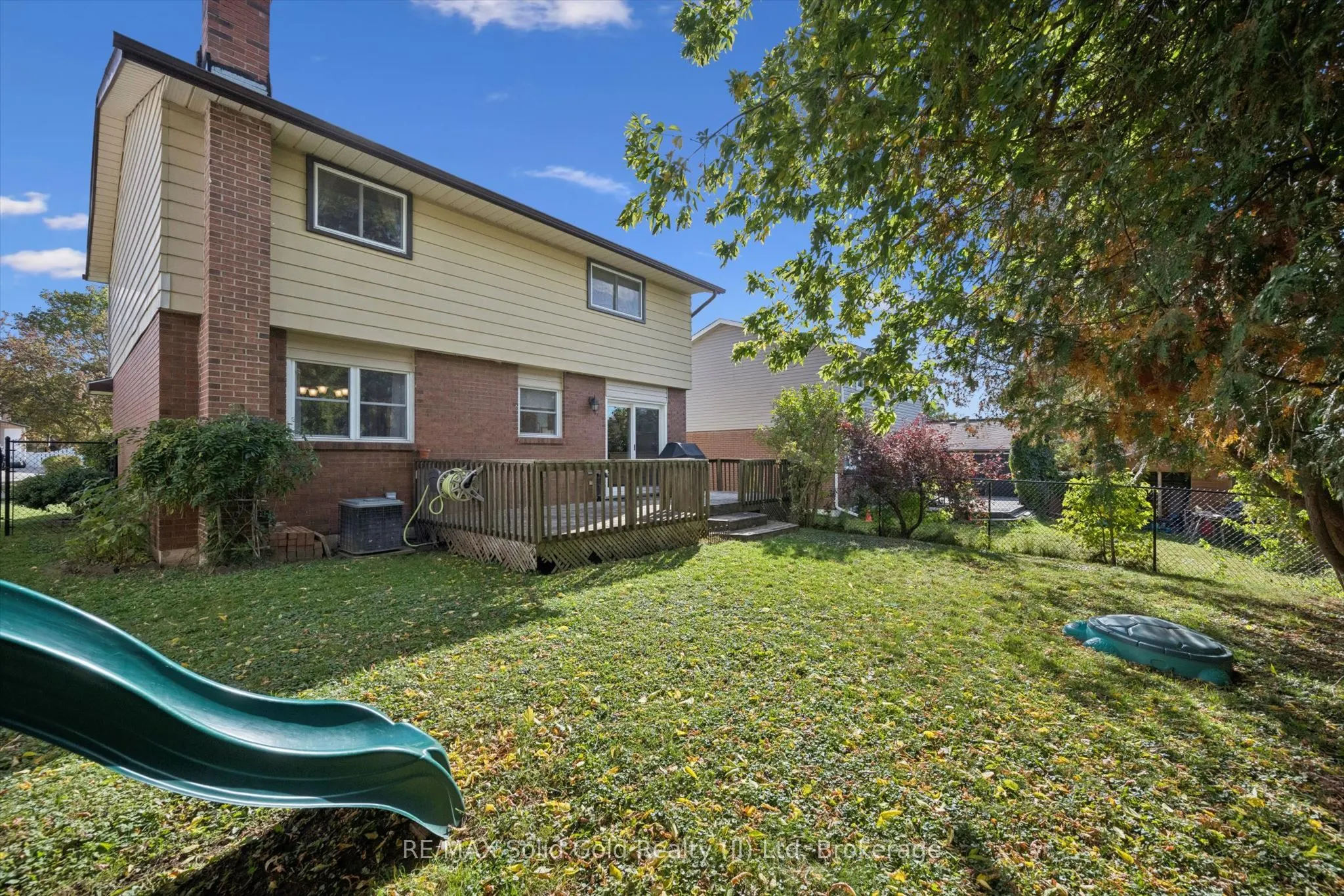 143 Hillbrook Crescent