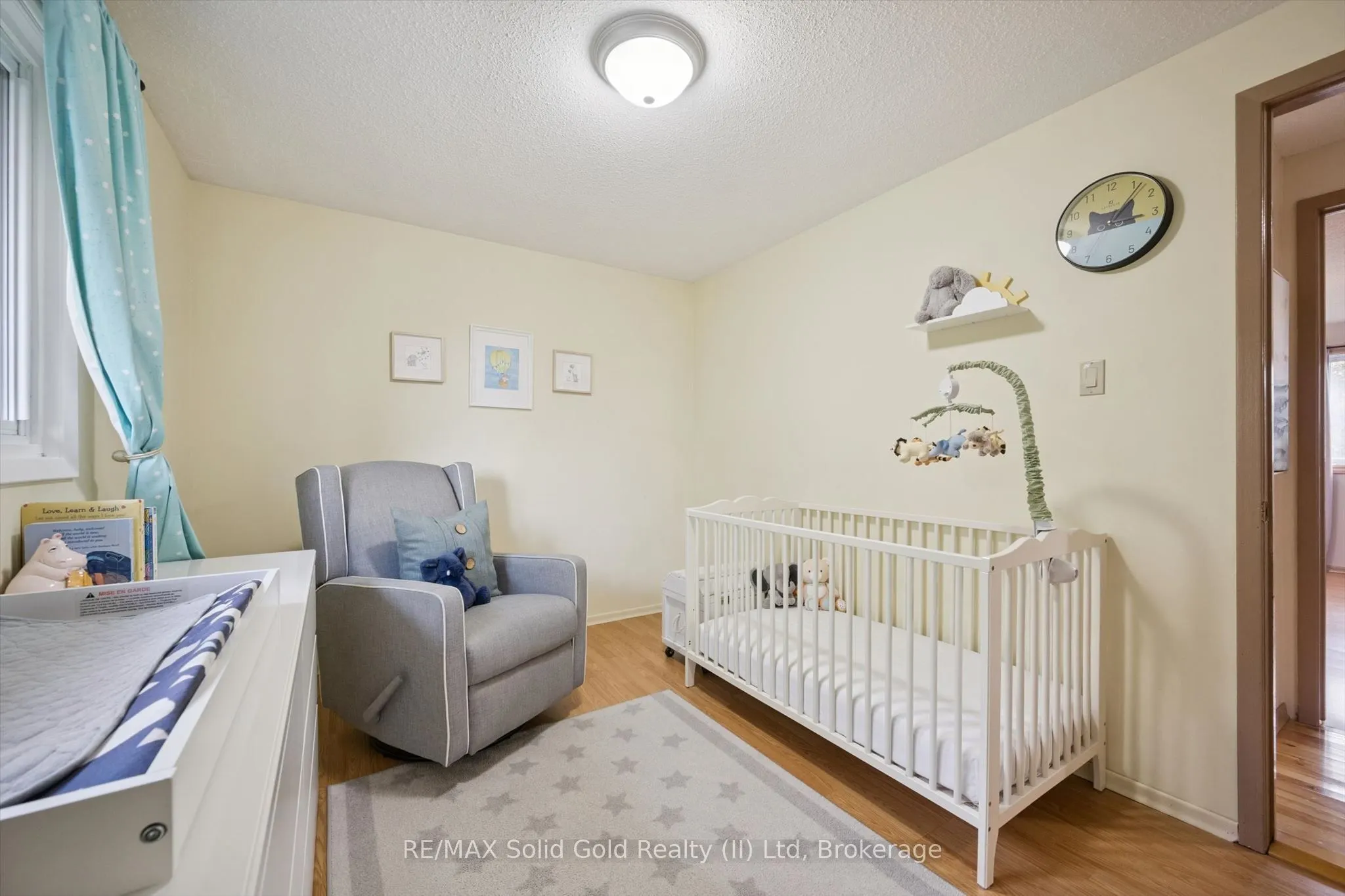 143 Hillbrook Crescent